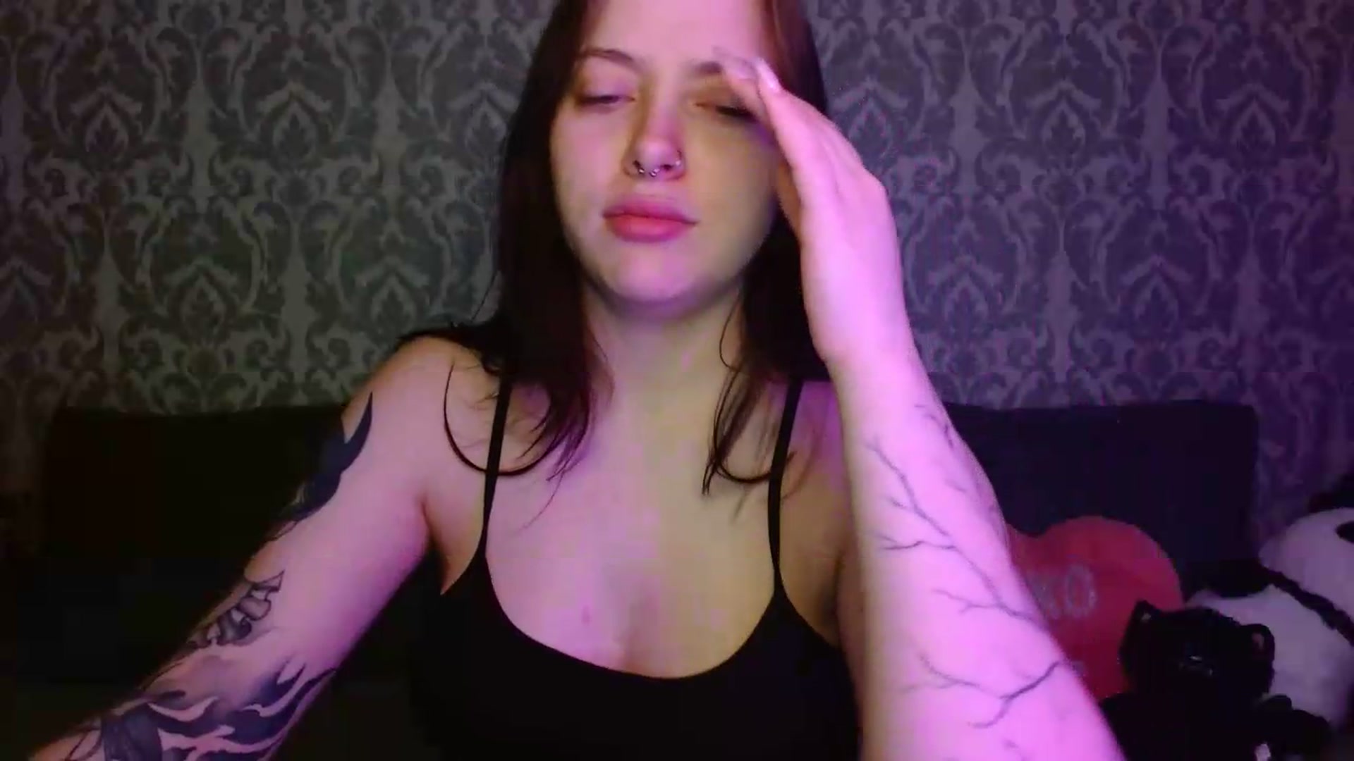 Gallery image thumbnail from AmyWard's myfreecams stream on, 06/08/2026, 10:28 image 2 of 20