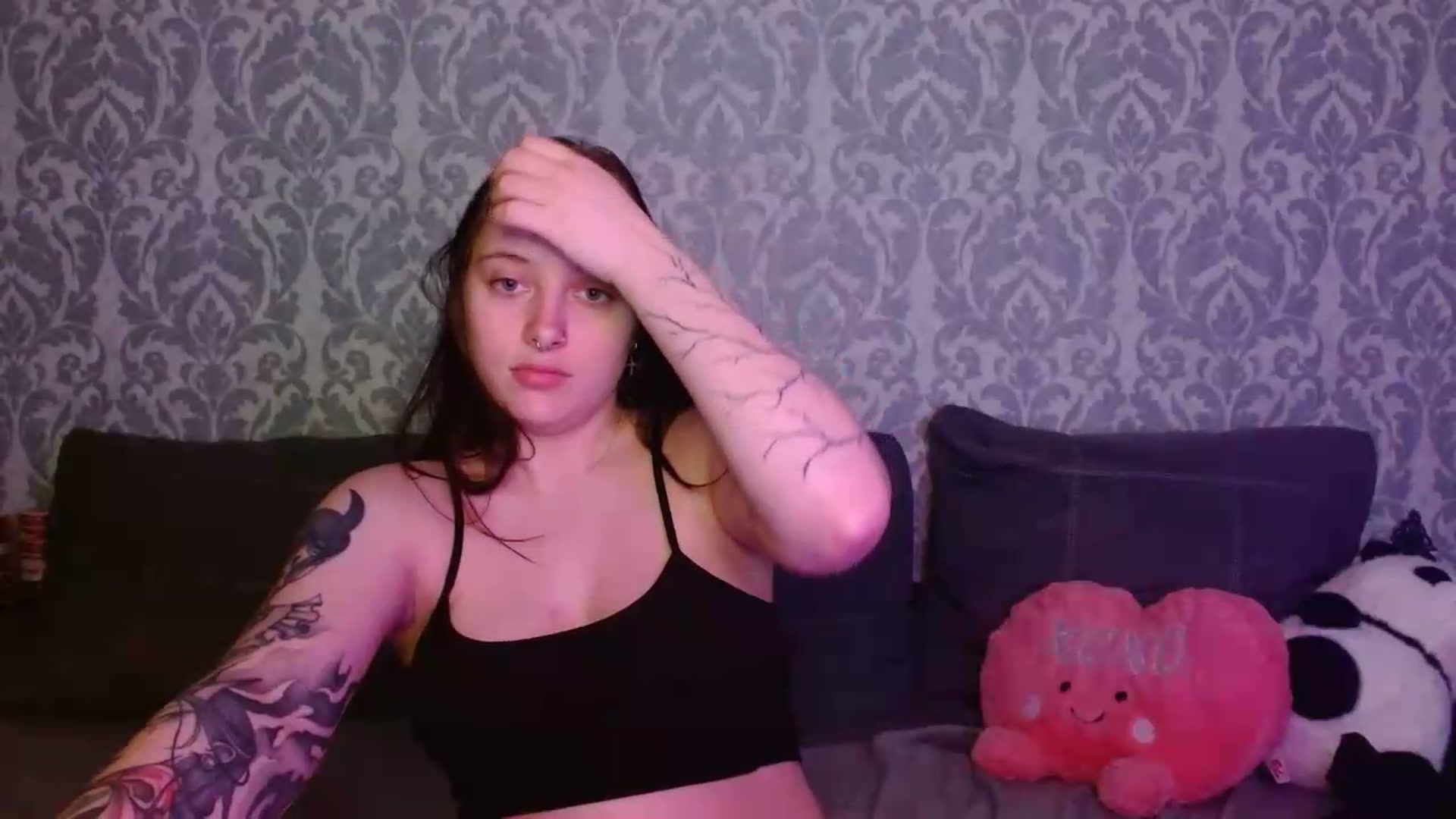 Gallery image thumbnail from AmyWard's myfreecams stream on, 06/08/2026, 13:46 image 7 of 20