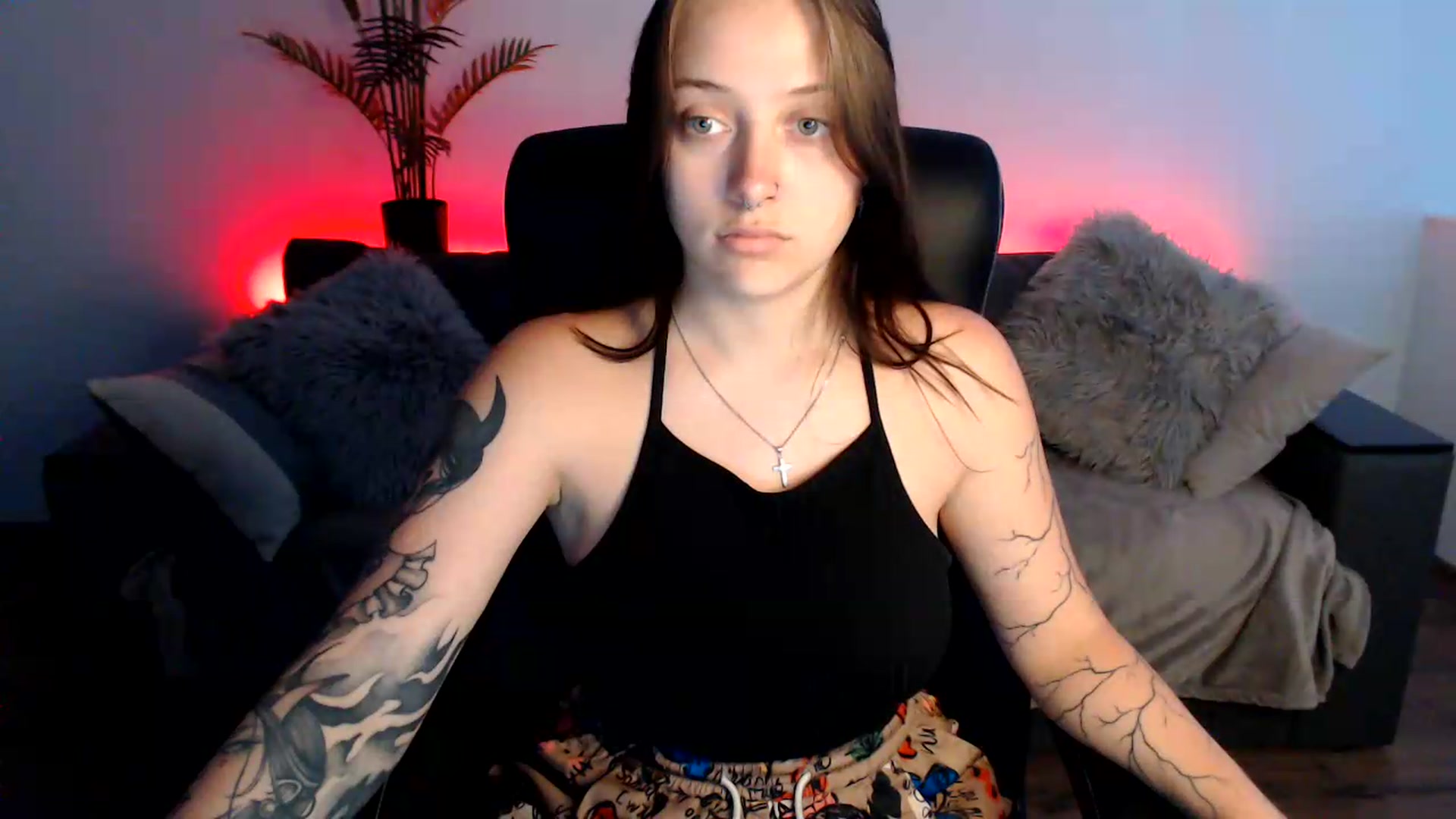 Gallery image thumbnail from AmyWard's myfreecams stream on, 07/07/2026, 10:27 image 12 of 20