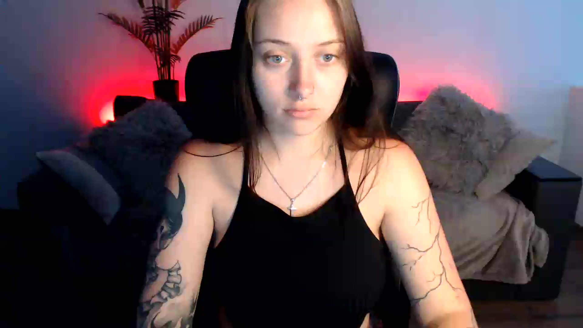 Gallery image thumbnail from AmyWard's myfreecams stream on, 07/07/2026, 10:27 image 1 of 20