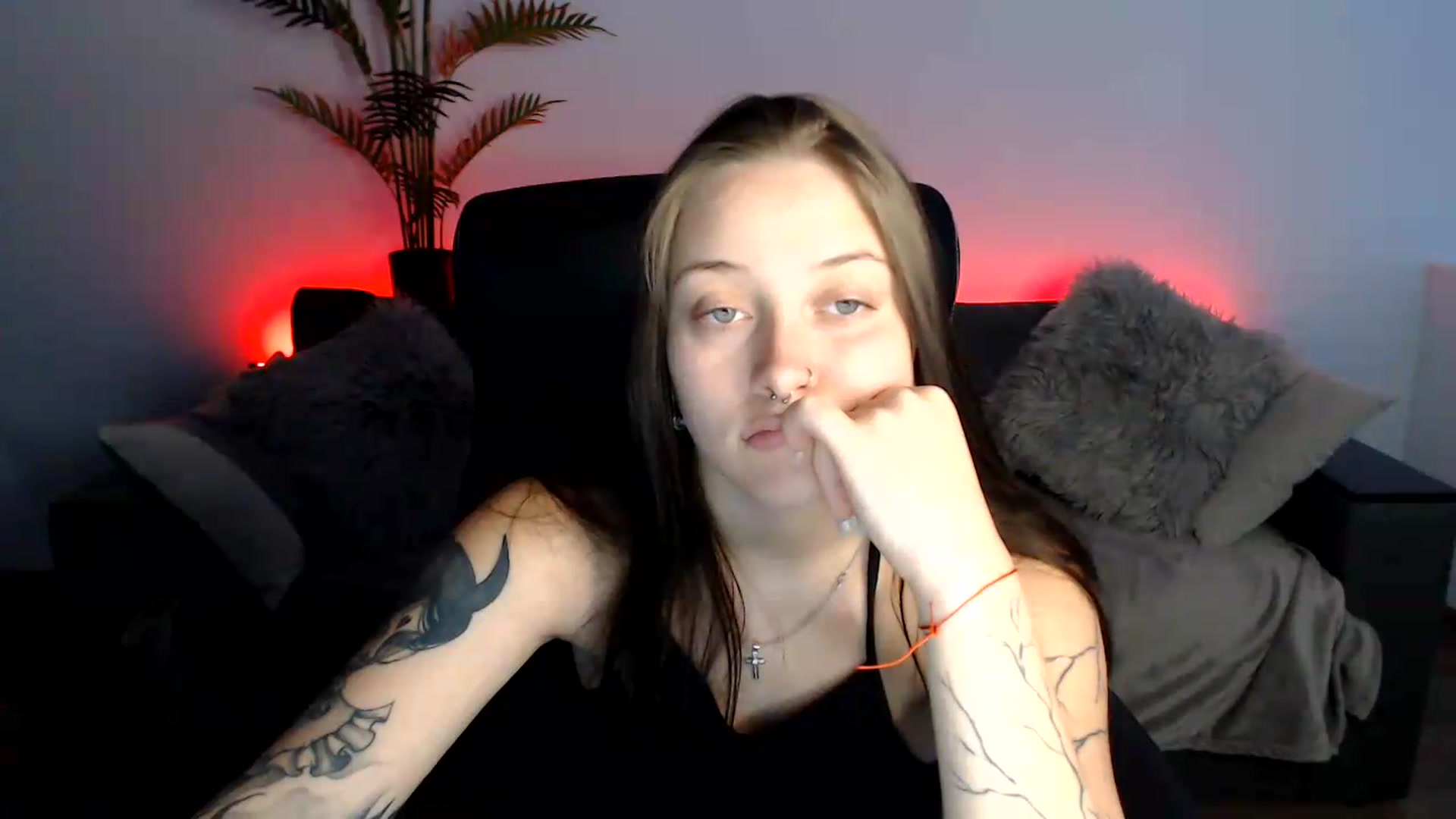 Gallery image thumbnail from AmyWard's myfreecams stream on, 07/12/2026, 10:16 image 7 of 20