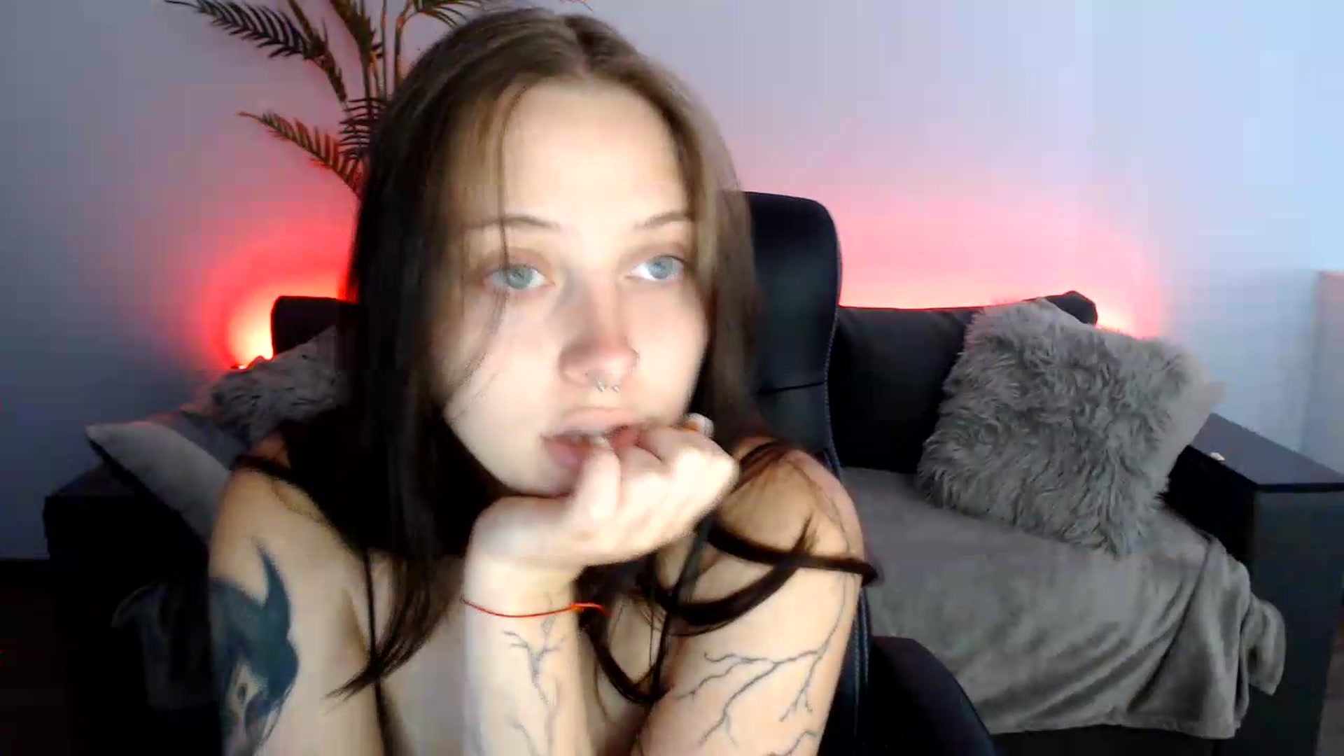 Gallery image thumbnail from AmyWard's myfreecams stream on, 07/13/2026, 09:20 image 8 of 20