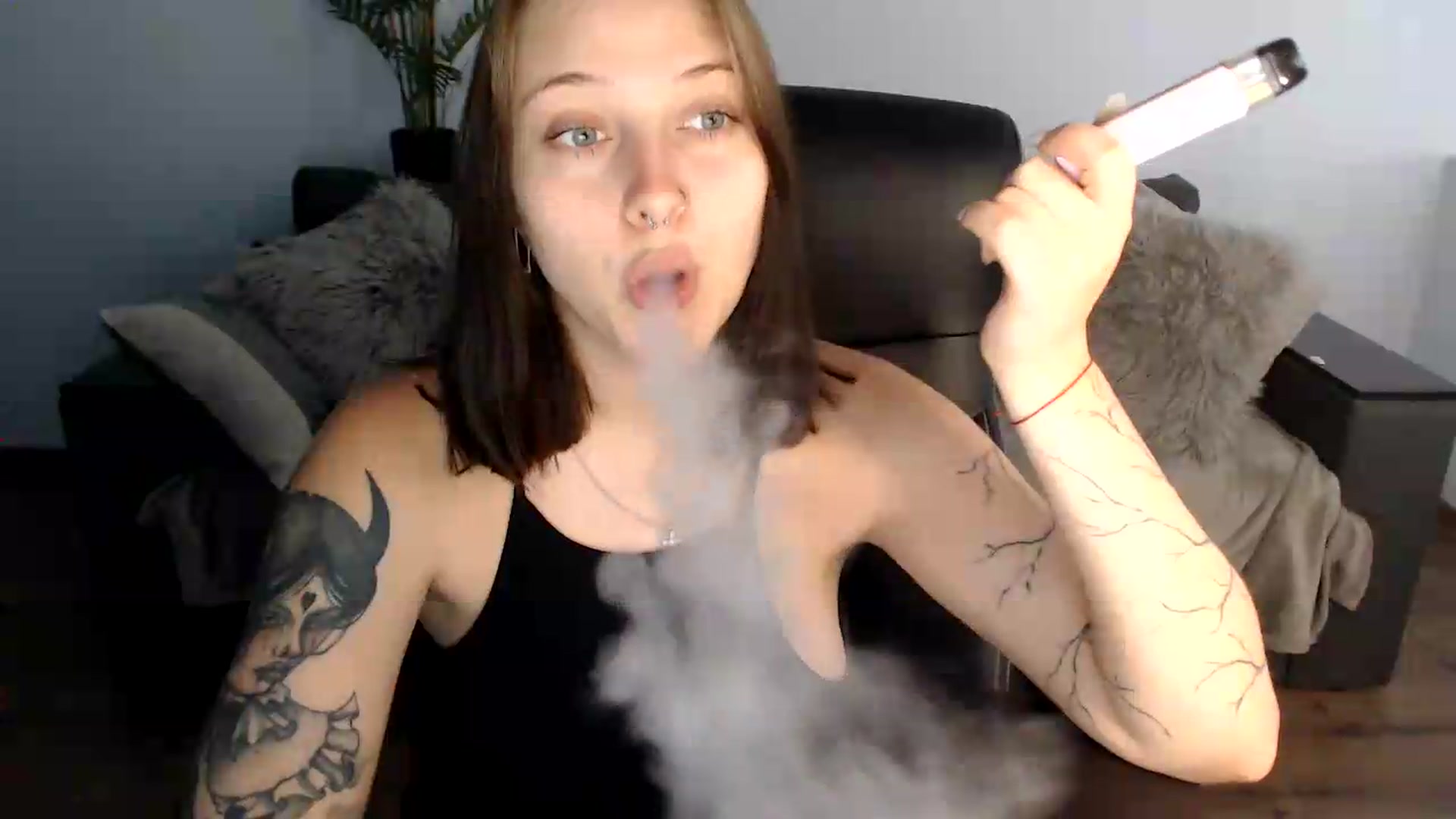 Gallery image thumbnail from AmyWard's myfreecams stream on, 07/17/2026, 12:11 image 11 of 20