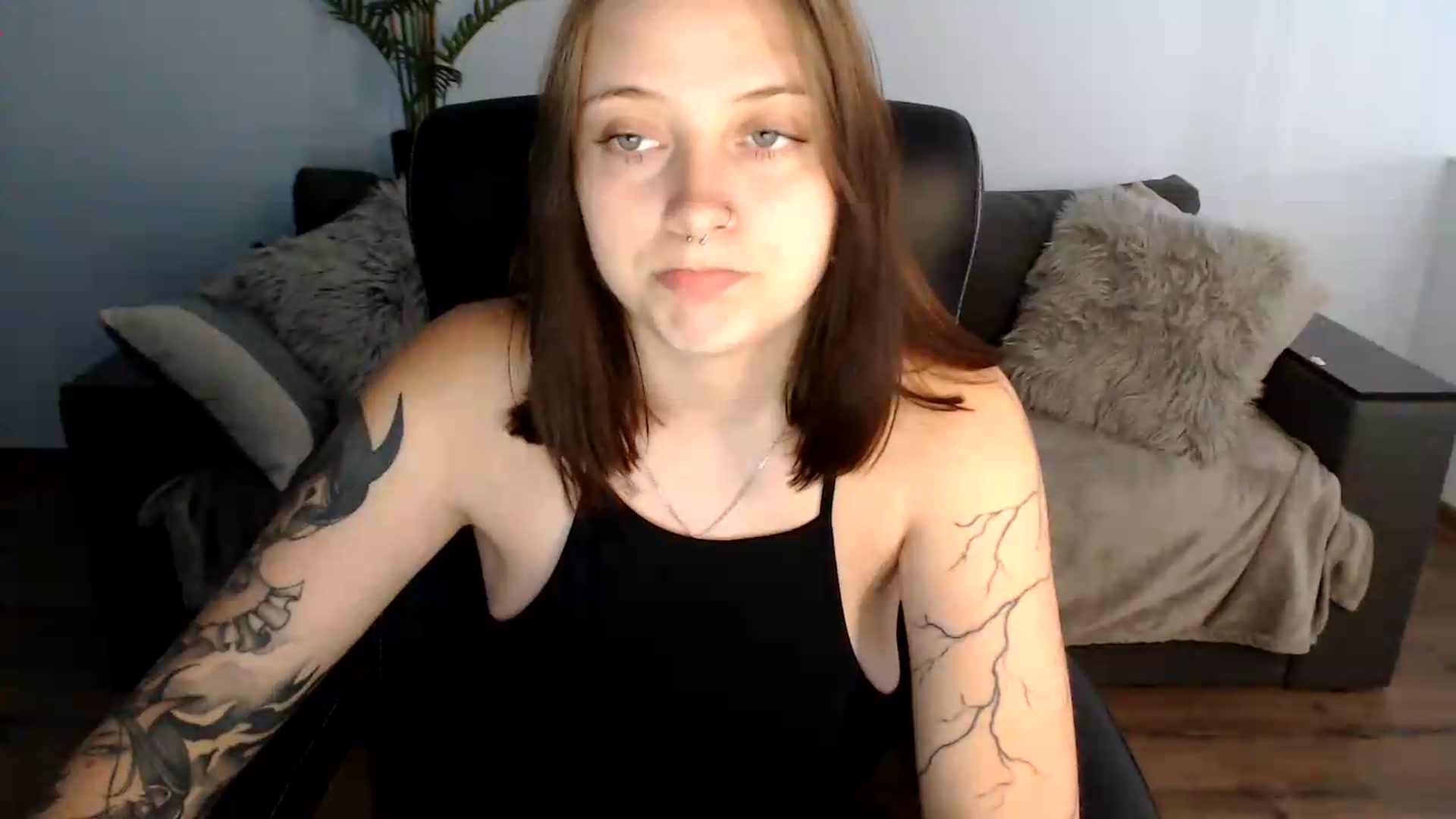 Gallery image thumbnail from AmyWard's myfreecams stream on, 07/17/2026, 12:11 image 8 of 20