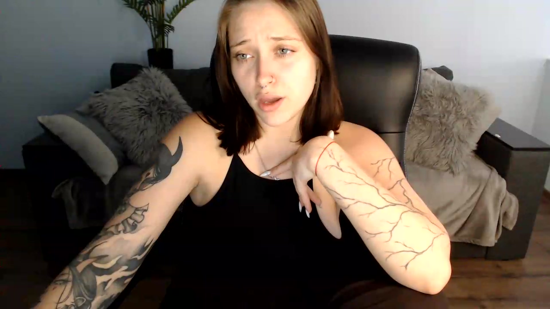 Gallery image thumbnail from AmyWard's myfreecams stream on, 07/17/2026, 12:11 image 13 of 20