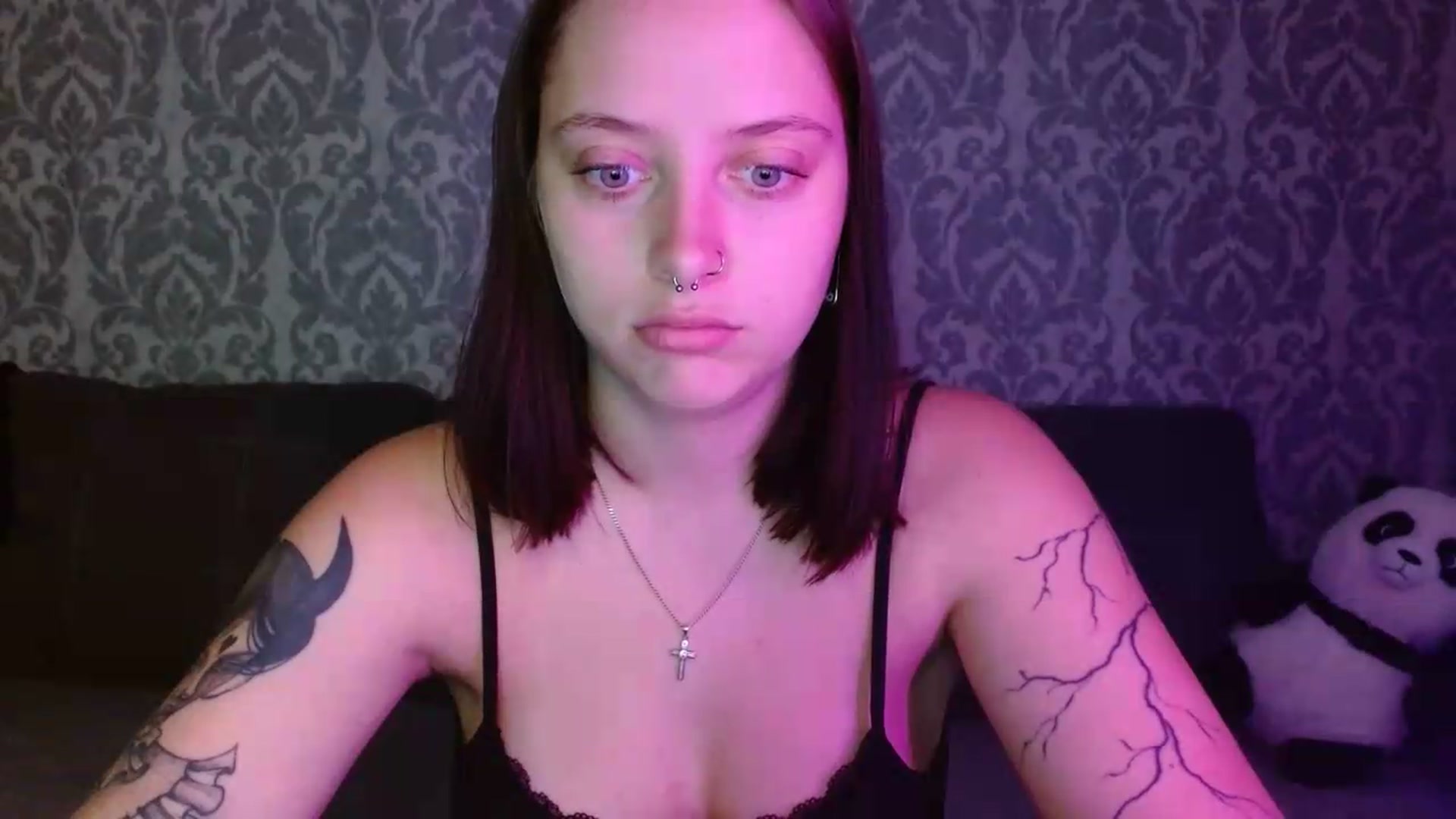 Gallery image thumbnail from AmyWard's myfreecams stream on, 07/21/2026, 11:35 image 6 of 20