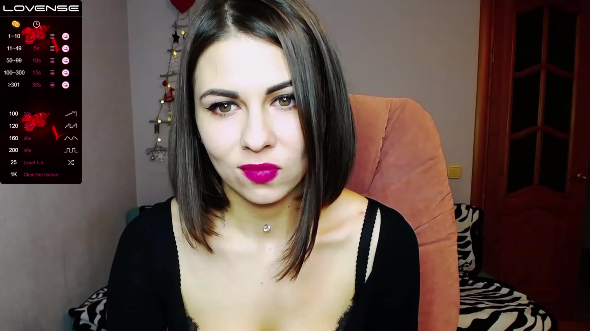 Gallery image thumbnail from AmyWines's myfreecams stream on, 12/05/2022, 14:20 image 9 of 20
