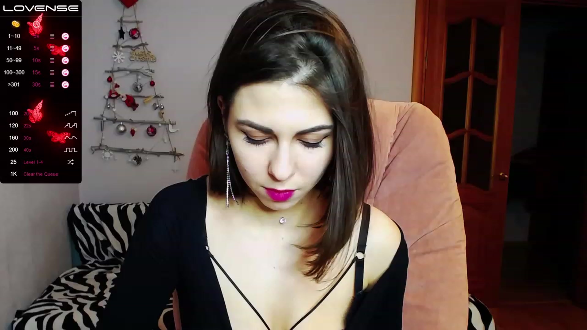 Gallery image thumbnail from AmyWines's myfreecams stream on, 12/26/2022, 15:44 image 13 of 20