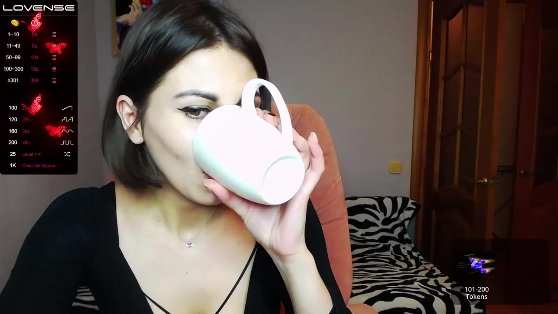 Gallery image thumbnail from AmyWines's myfreecams stream on, 02/07/2023, 16:52 image 14 of 20