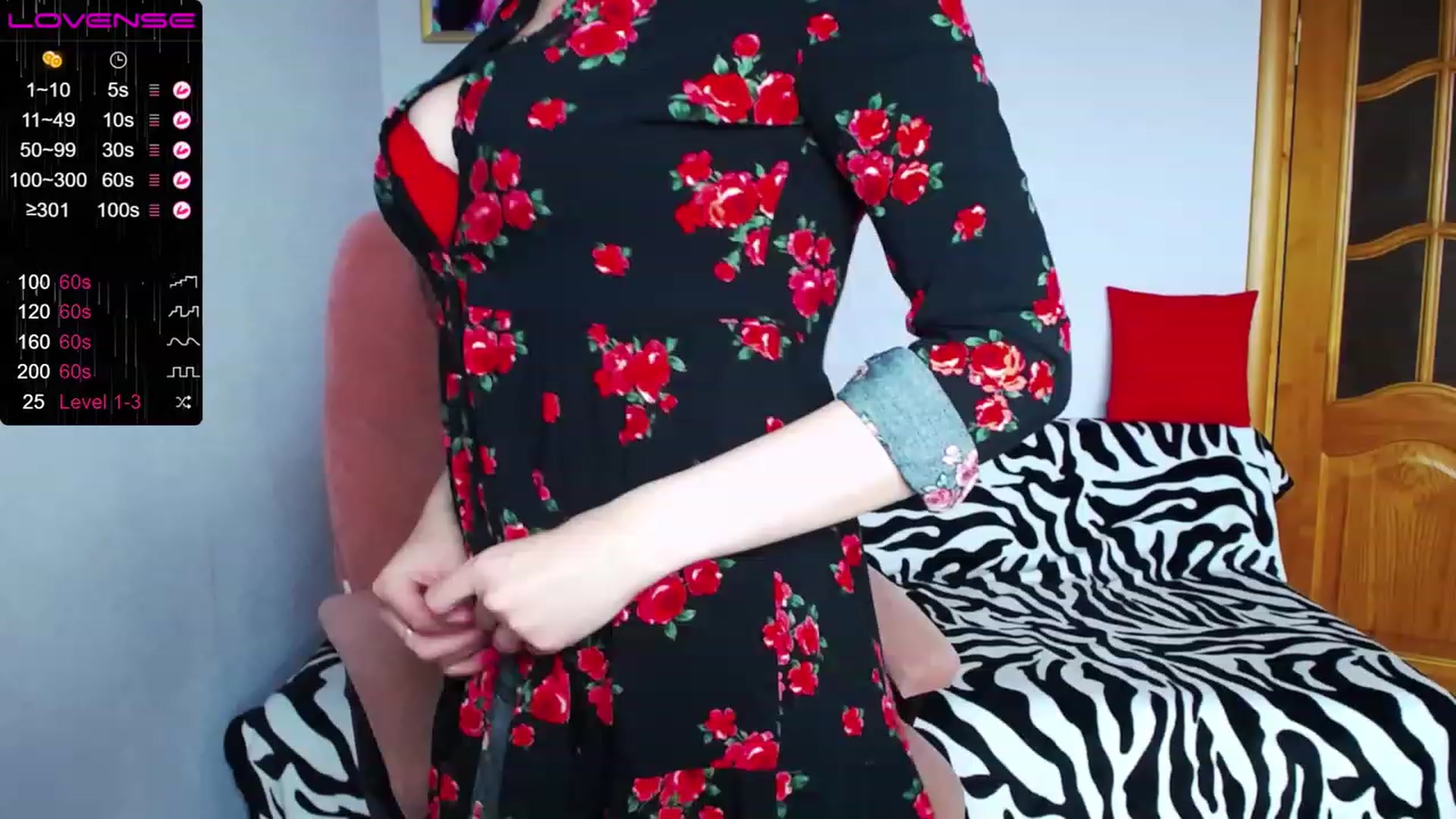 Gallery image thumbnail from AmyWines's myfreecams stream on, 08/08/2023, 13:16 image 13 of 20
