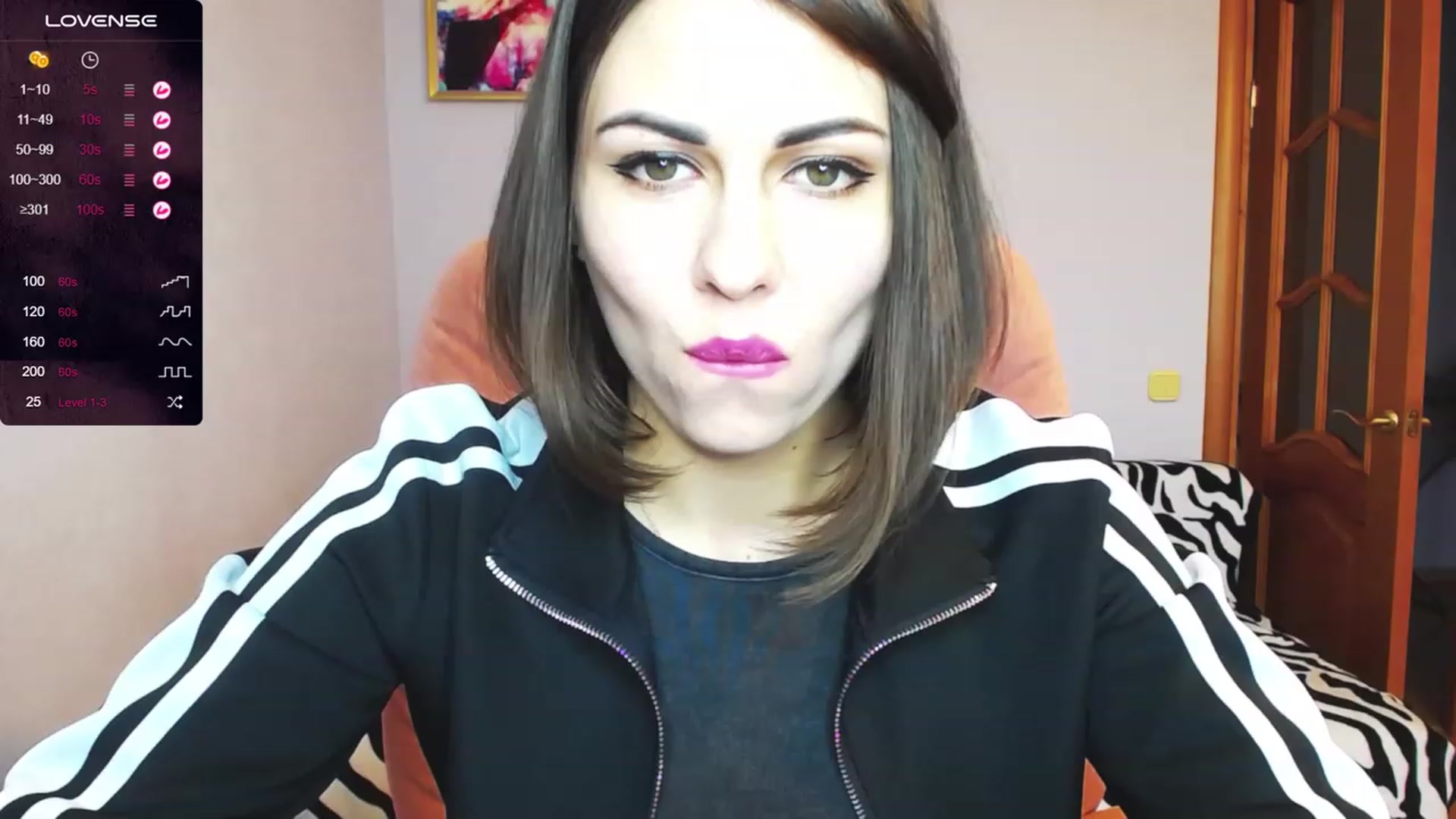 Gallery image thumbnail from AmyWines's myfreecams stream on, 10/08/2023, 13:36 image 3 of 20