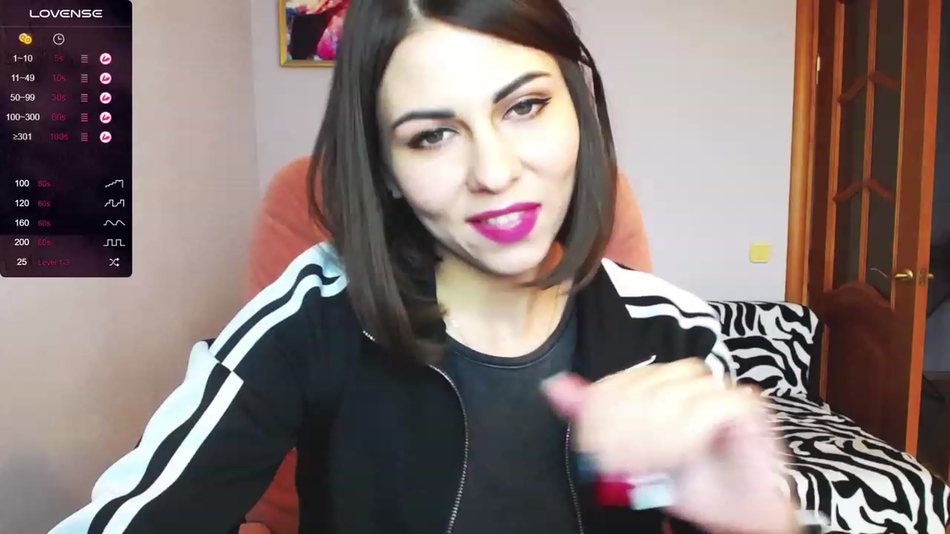Gallery image thumbnail from AmyWines's myfreecams stream on, 10/08/2023, 13:36 image 8 of 20