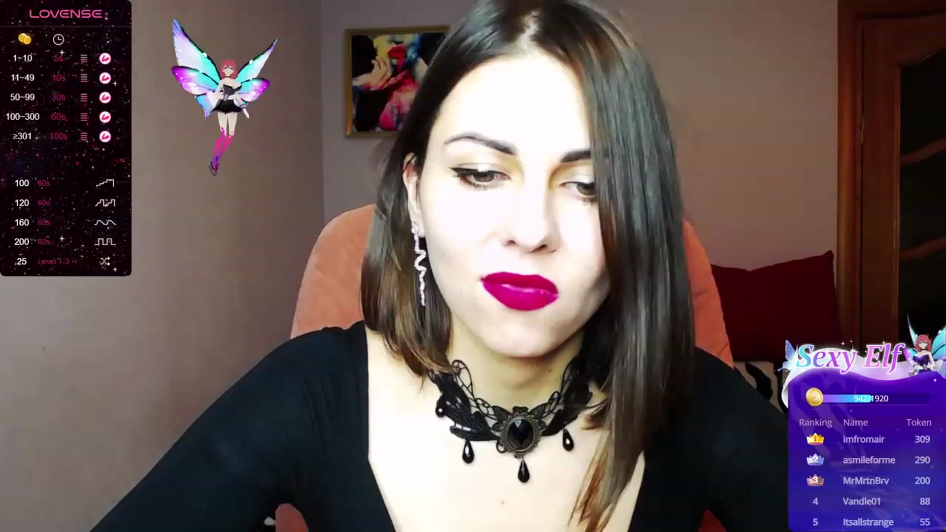 Gallery image thumbnail from AmyWines's myfreecams stream on, 11/14/2023, 16:17 image 15 of 20