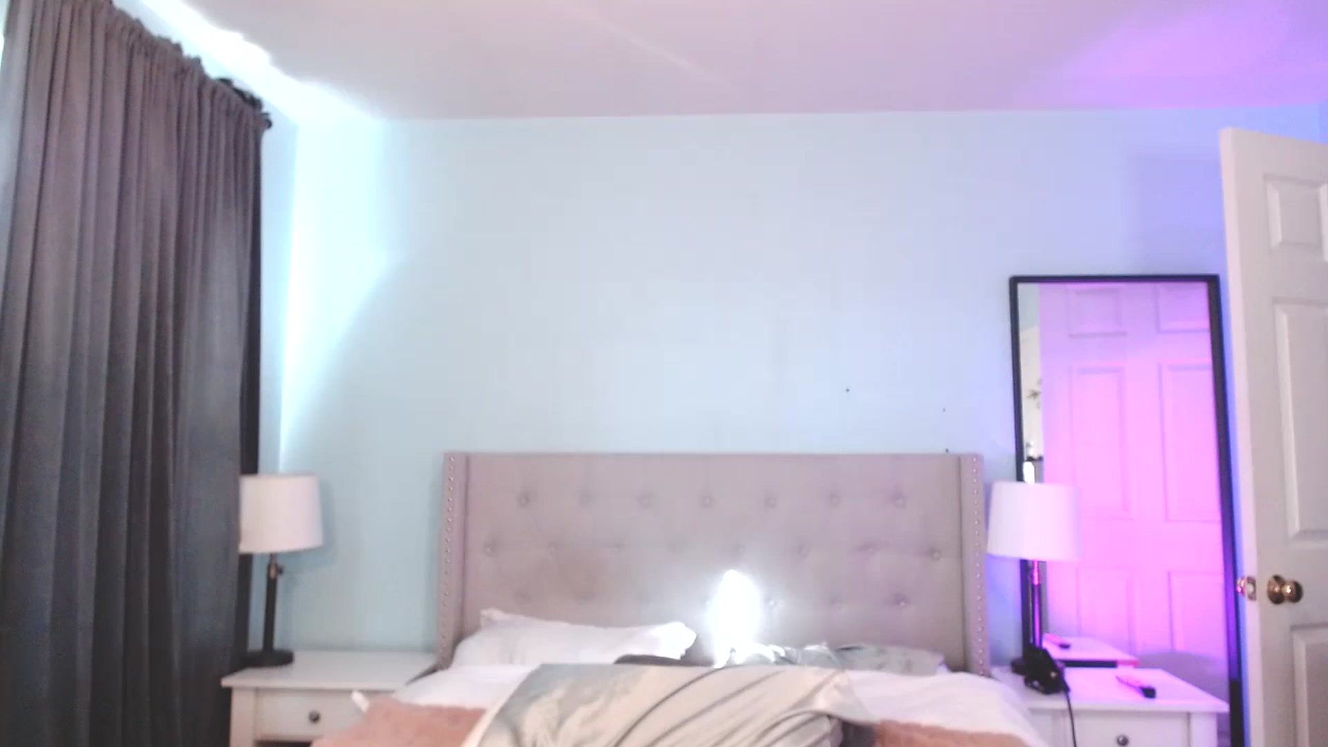 Gallery image thumbnail from Amy_Baby1's myfreecams stream on, 12/10/2022, 21:16 image 1 of 20