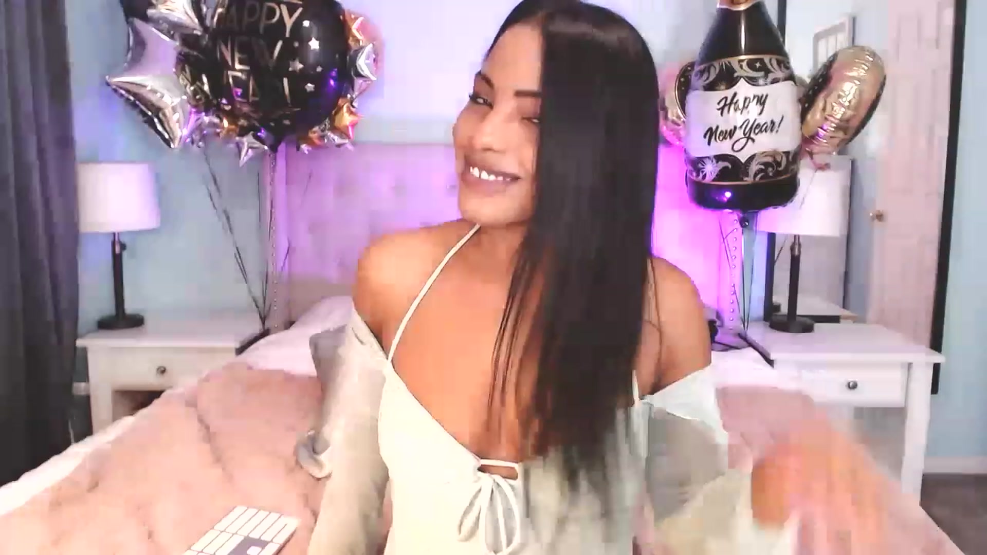 Gallery image thumbnail from Amy_Babyy's myfreecams stream on, 01/01/2023, 01:33 image 3 of 20