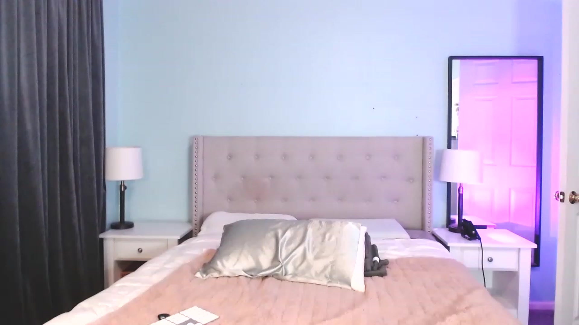 Gallery image thumbnail from Amy_Babyy's myfreecams stream on, 01/04/2023, 03:51 image 3 of 20