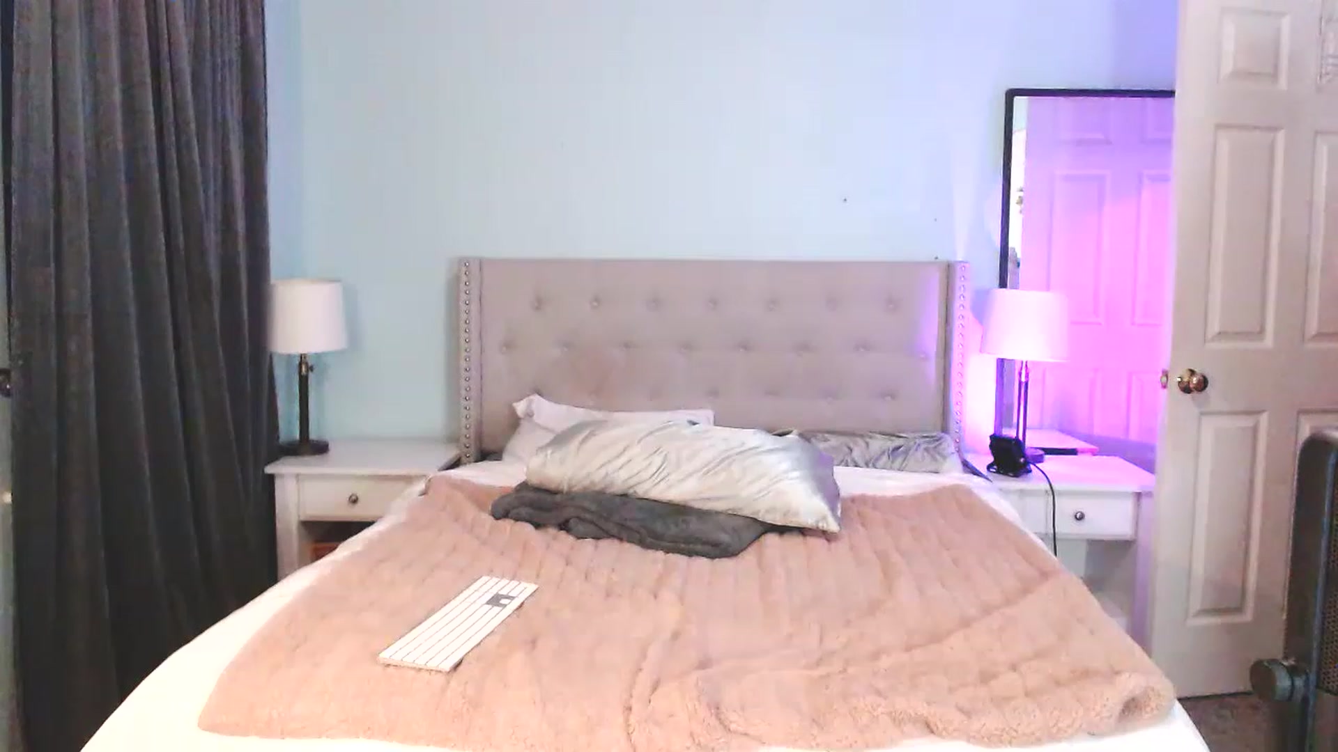 Gallery image thumbnail from Amy_Babyy's myfreecams stream on, 01/08/2023, 22:42 image 9 of 20