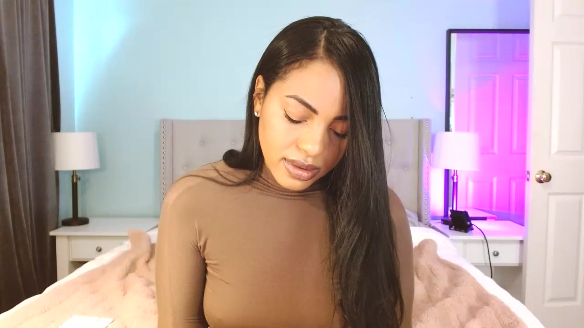 Gallery image thumbnail from Amy_Babyy's myfreecams stream on, 02/05/2023, 18:34 image 5 of 20