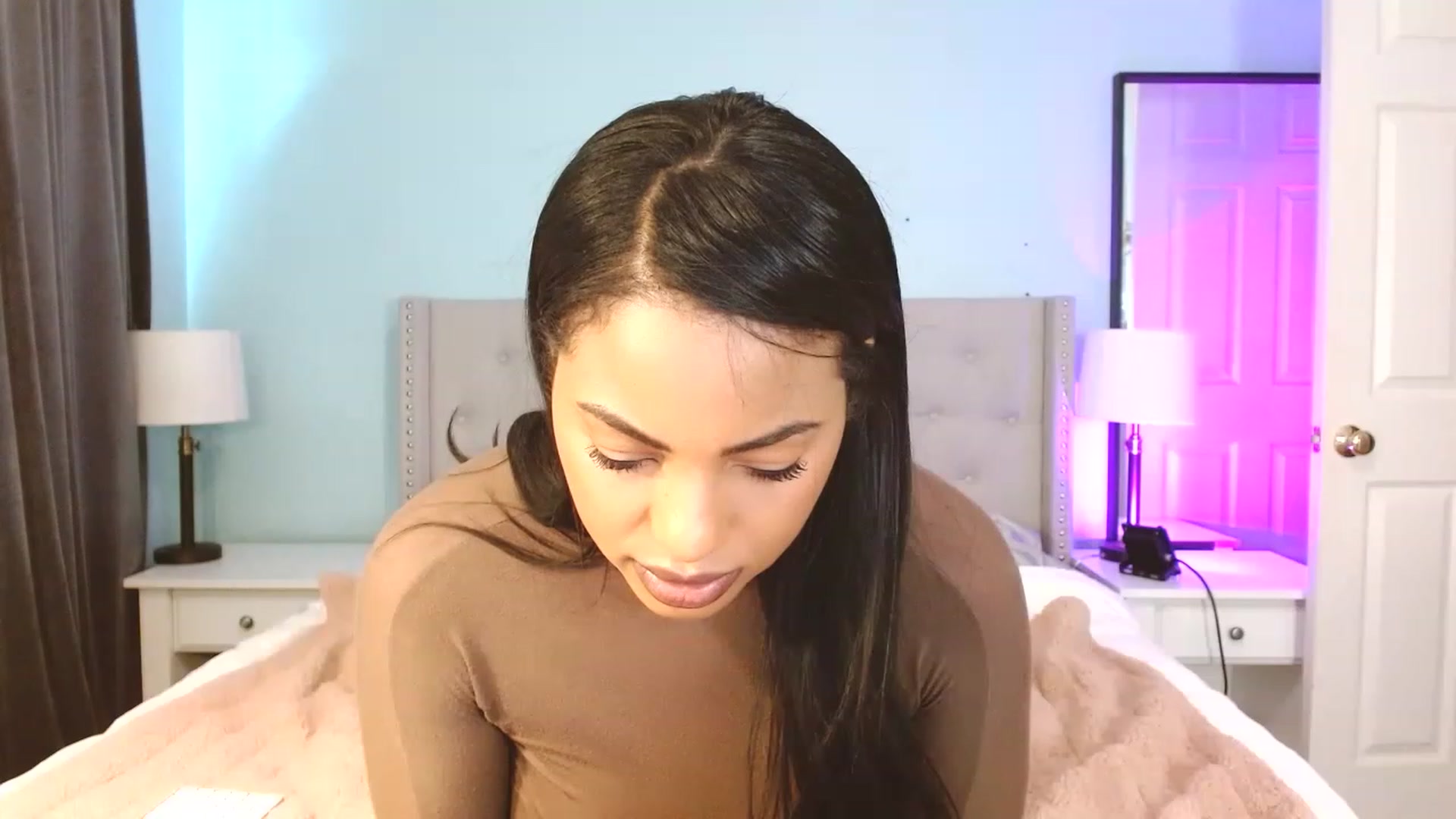 Gallery image thumbnail from Amy_Babyy's myfreecams stream on, 02/05/2023, 18:34 image 6 of 20