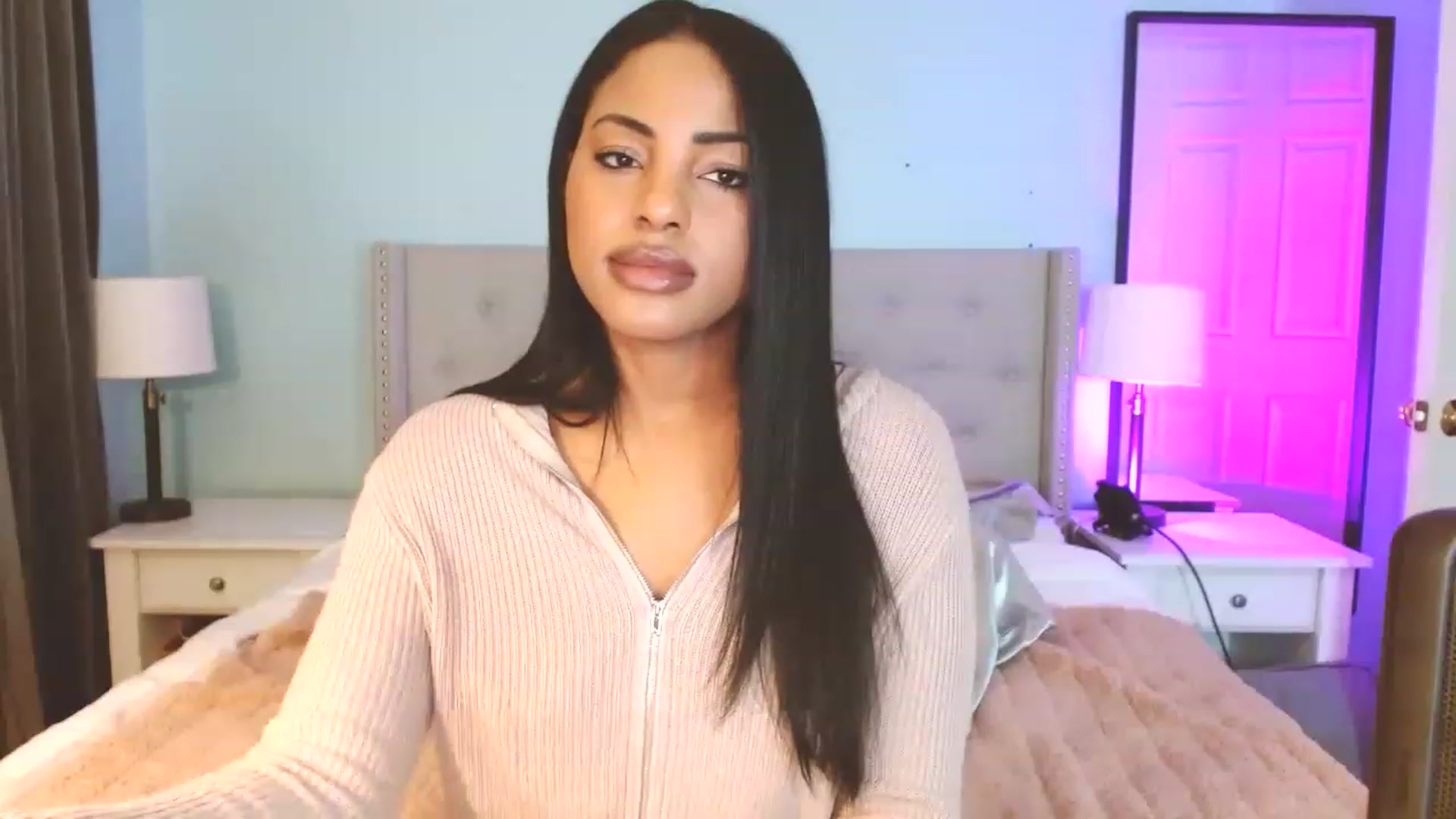 Gallery image thumbnail from Amy_Babyy's myfreecams stream on, 02/07/2023, 22:55 image 16 of 20