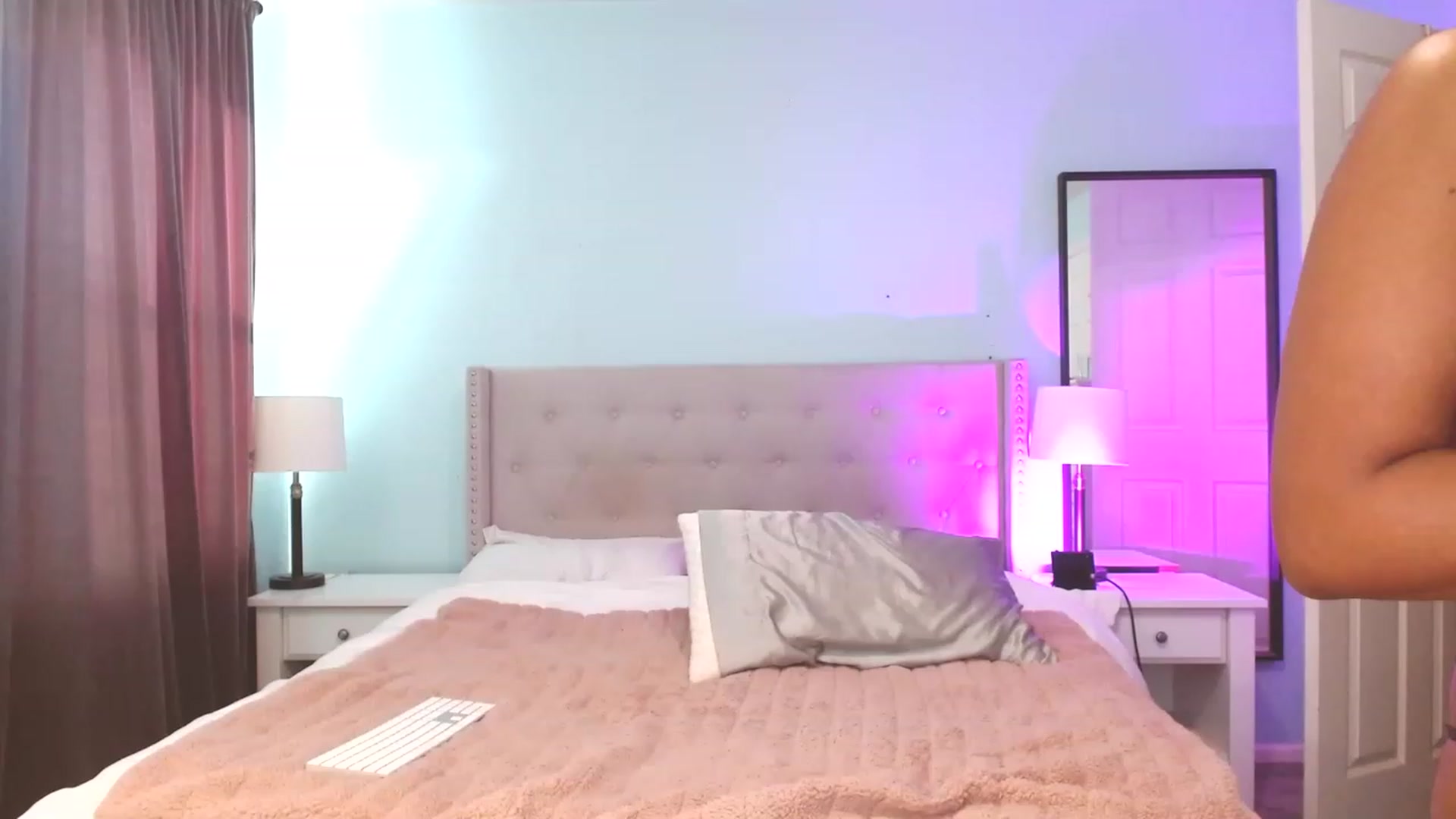 Gallery image thumbnail from Amy_Babyy's myfreecams stream on, 02/26/2023, 21:52 image 9 of 20