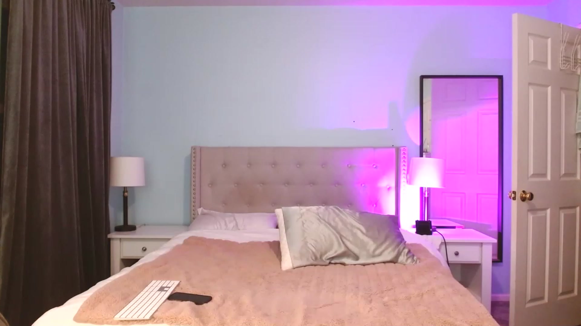 Gallery image thumbnail from Amy_Babyy's myfreecams stream on, 02/27/2023, 24:05 image 2 of 20