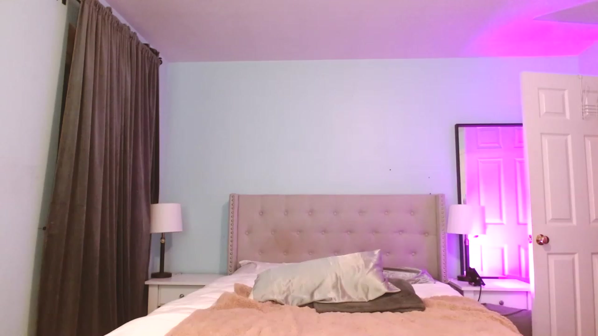Gallery image thumbnail from Amy_Babyy's myfreecams stream on, 03/03/2023, 24:02 image 2 of 20
