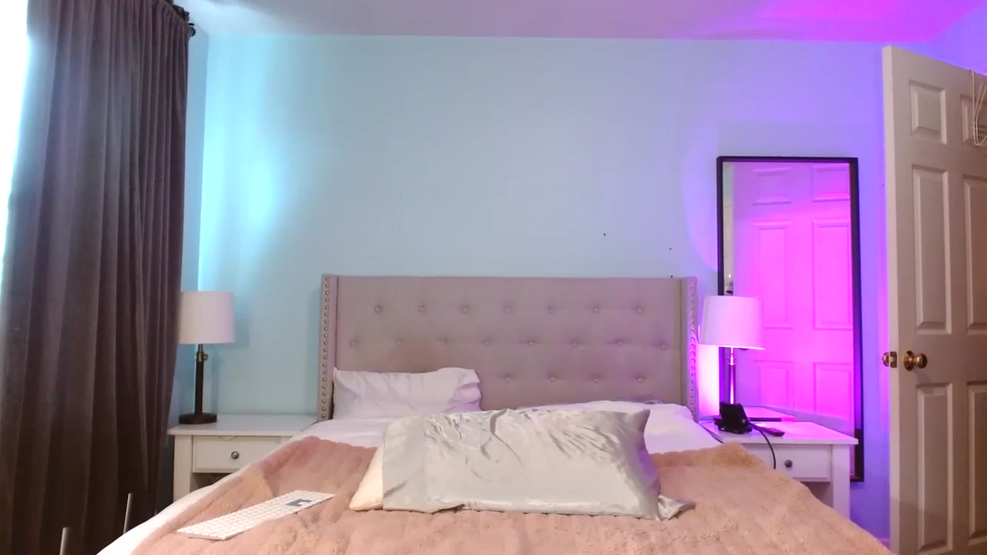 Gallery image thumbnail from Amy_Babyy's myfreecams stream on, 03/13/2023, 18:17 image 7 of 20