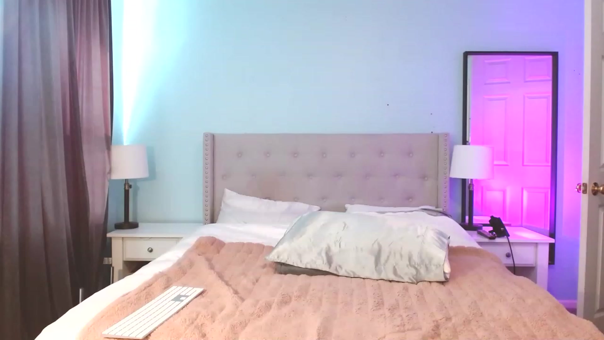 Gallery image thumbnail from Amy_Babyy's myfreecams stream on, 03/21/2023, 20:22 image 20 of 20