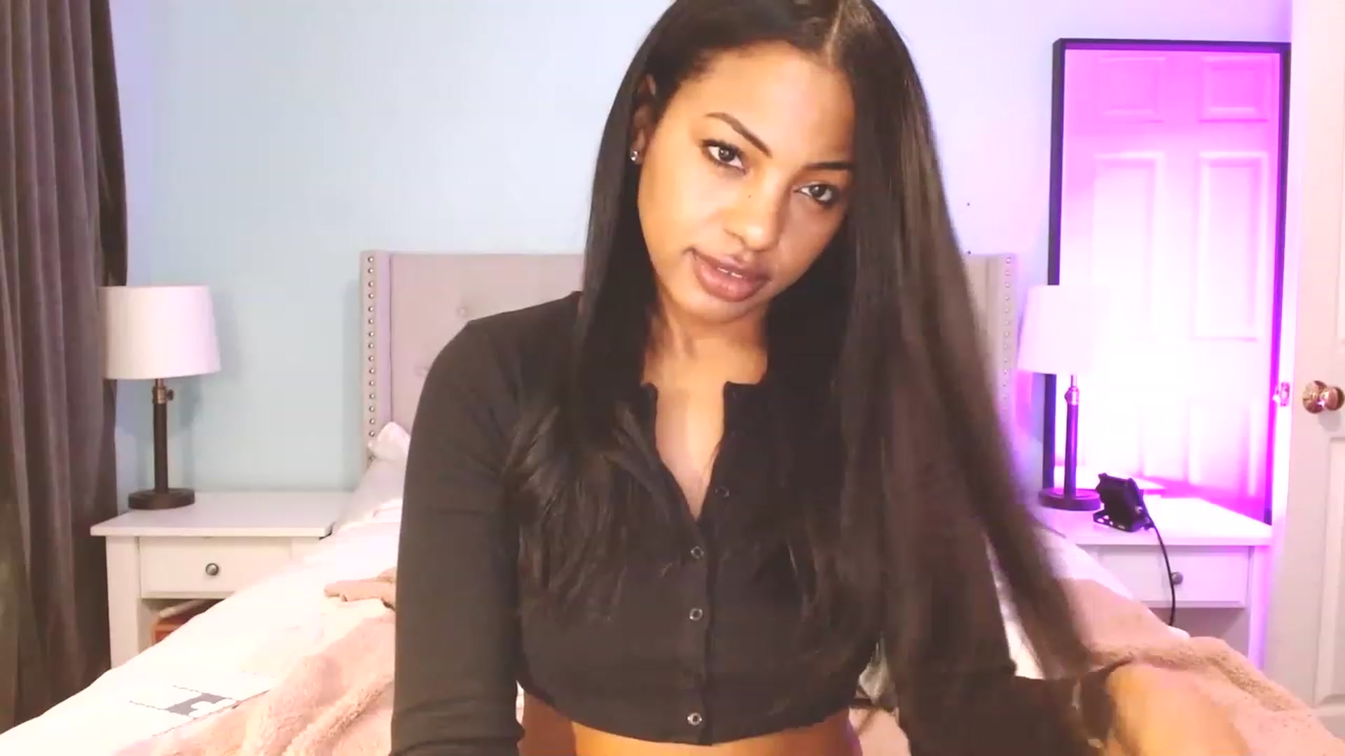 Gallery image thumbnail from Amy_Babyy's myfreecams stream on, 03/29/2023, 24:32 image 18 of 20