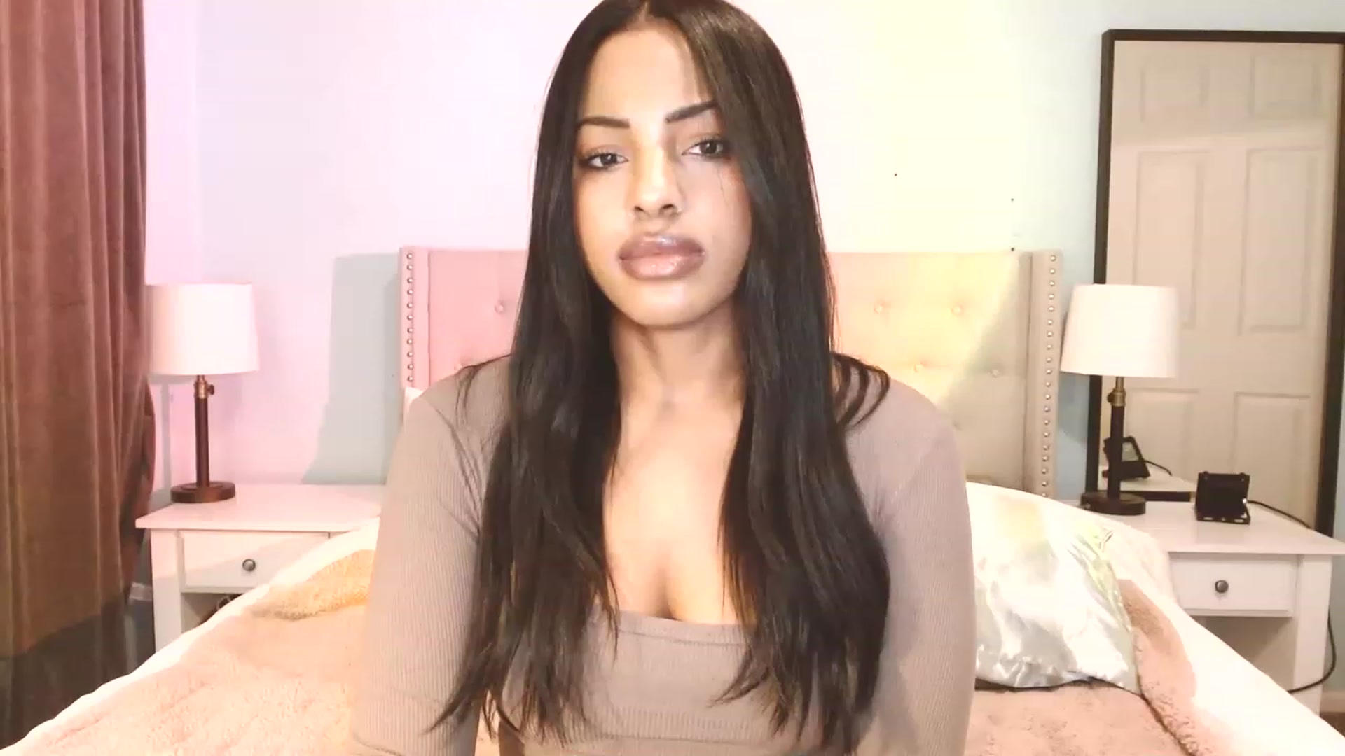 Gallery image thumbnail from Amy_Babyy's myfreecams stream on, 04/12/2023, 01:15 image 3 of 20