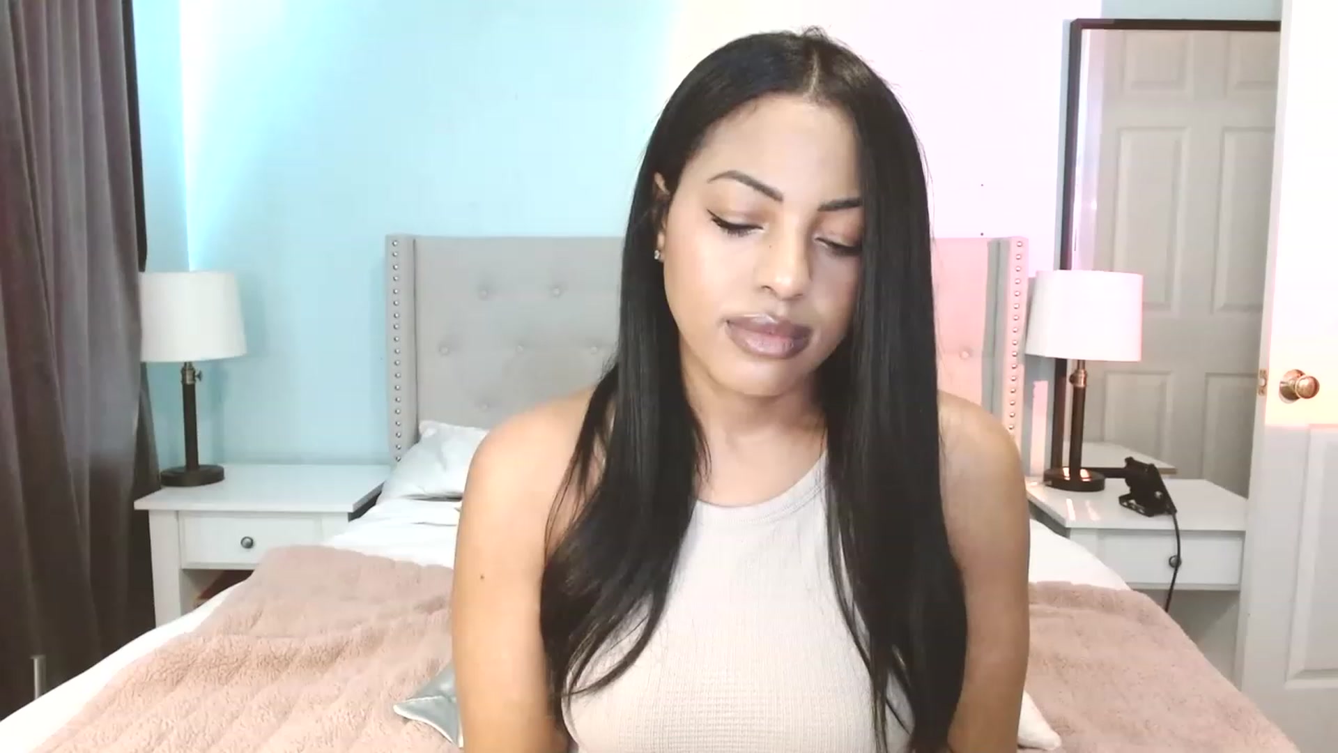 Gallery image thumbnail from Amy_Babyy's myfreecams stream on, 04/19/2023, 19:08 image 11 of 20