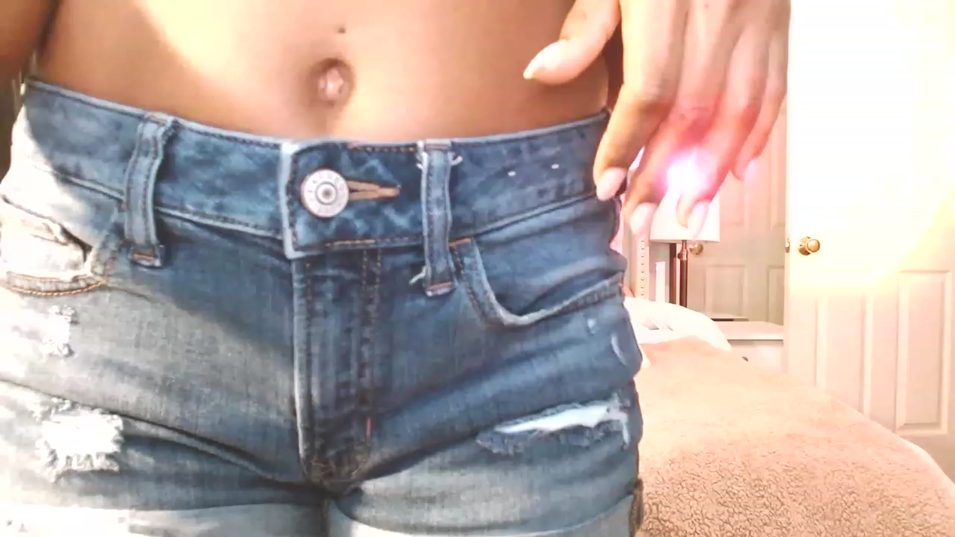 Gallery image thumbnail from Amy_Babyy's myfreecams stream on, 05/03/2023, 24:06 image 19 of 20