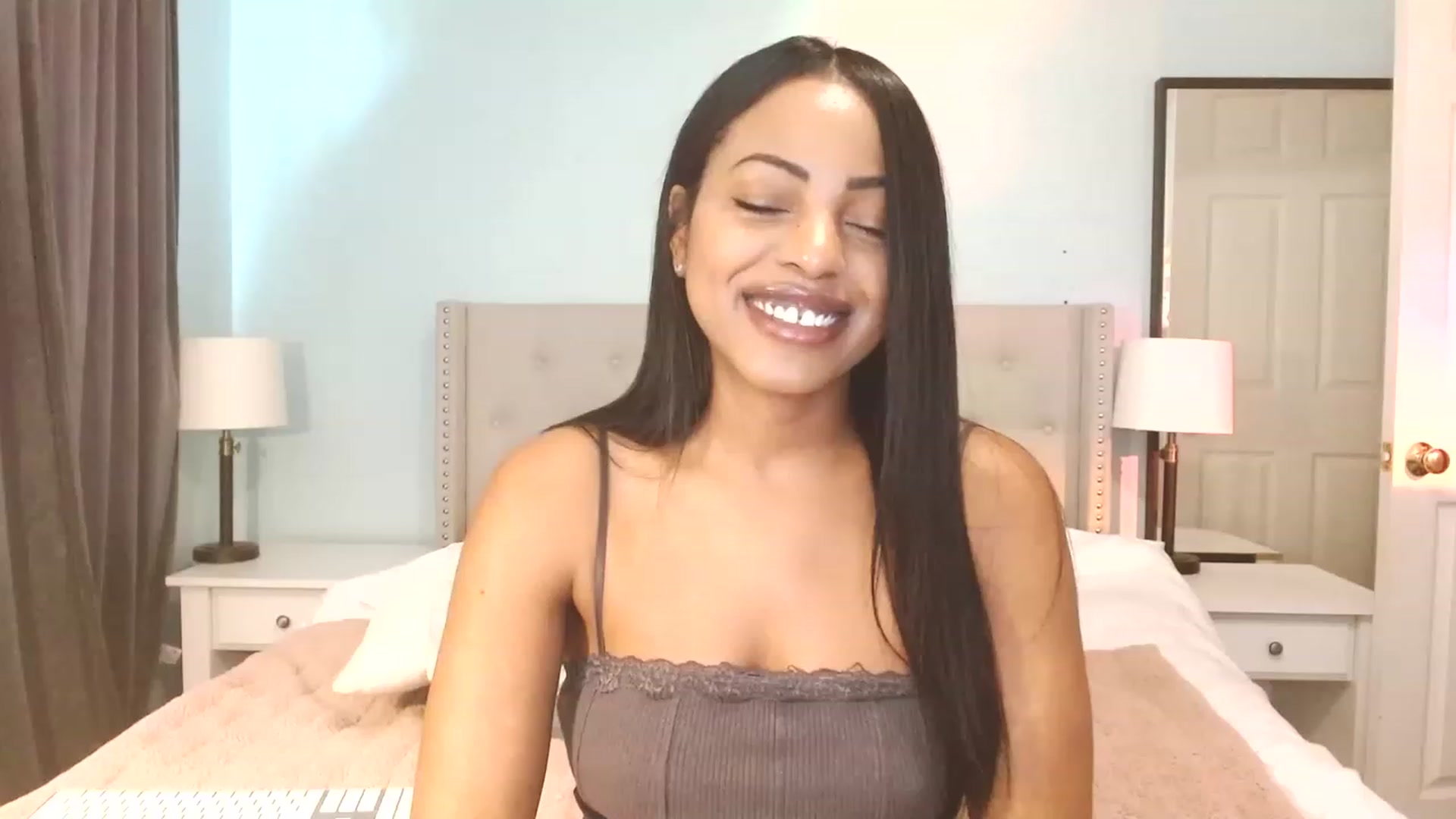 Gallery image thumbnail from Amy_Babyy's myfreecams stream on, 05/11/2023, 15:38 image 5 of 20