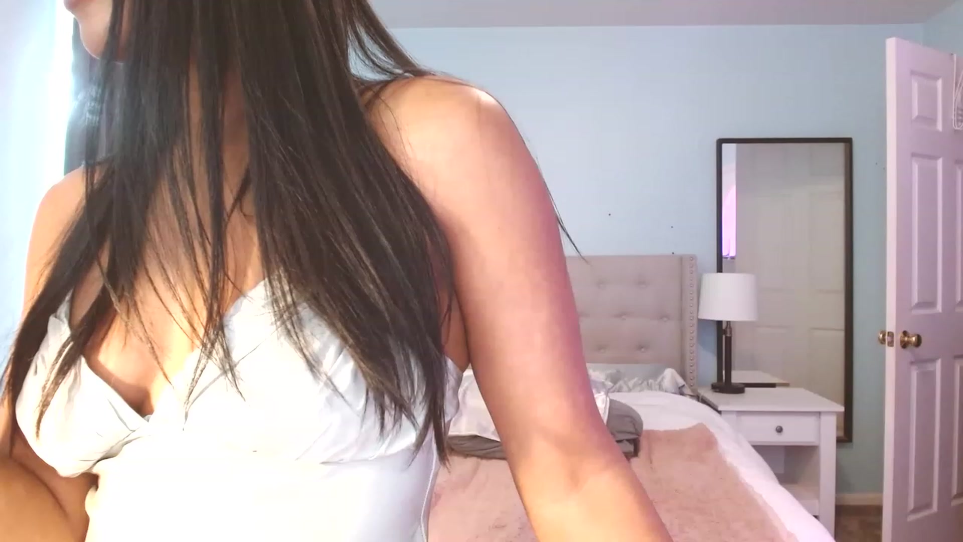 Gallery image thumbnail from Amy_Babyy's myfreecams stream on, 06/19/2023, 21:10 image 11 of 20