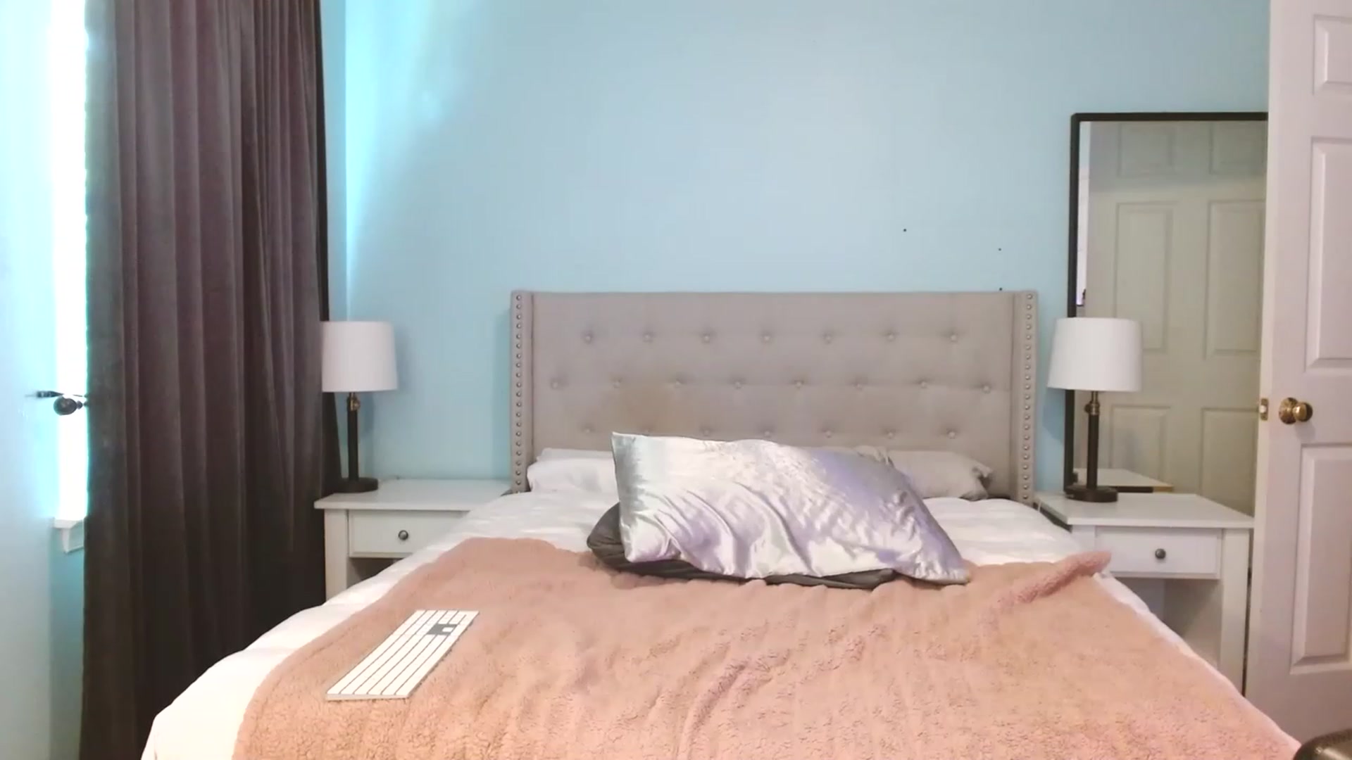 Gallery image thumbnail from Amy_Babyy's myfreecams stream on, 07/05/2023, 16:17 image 6 of 20