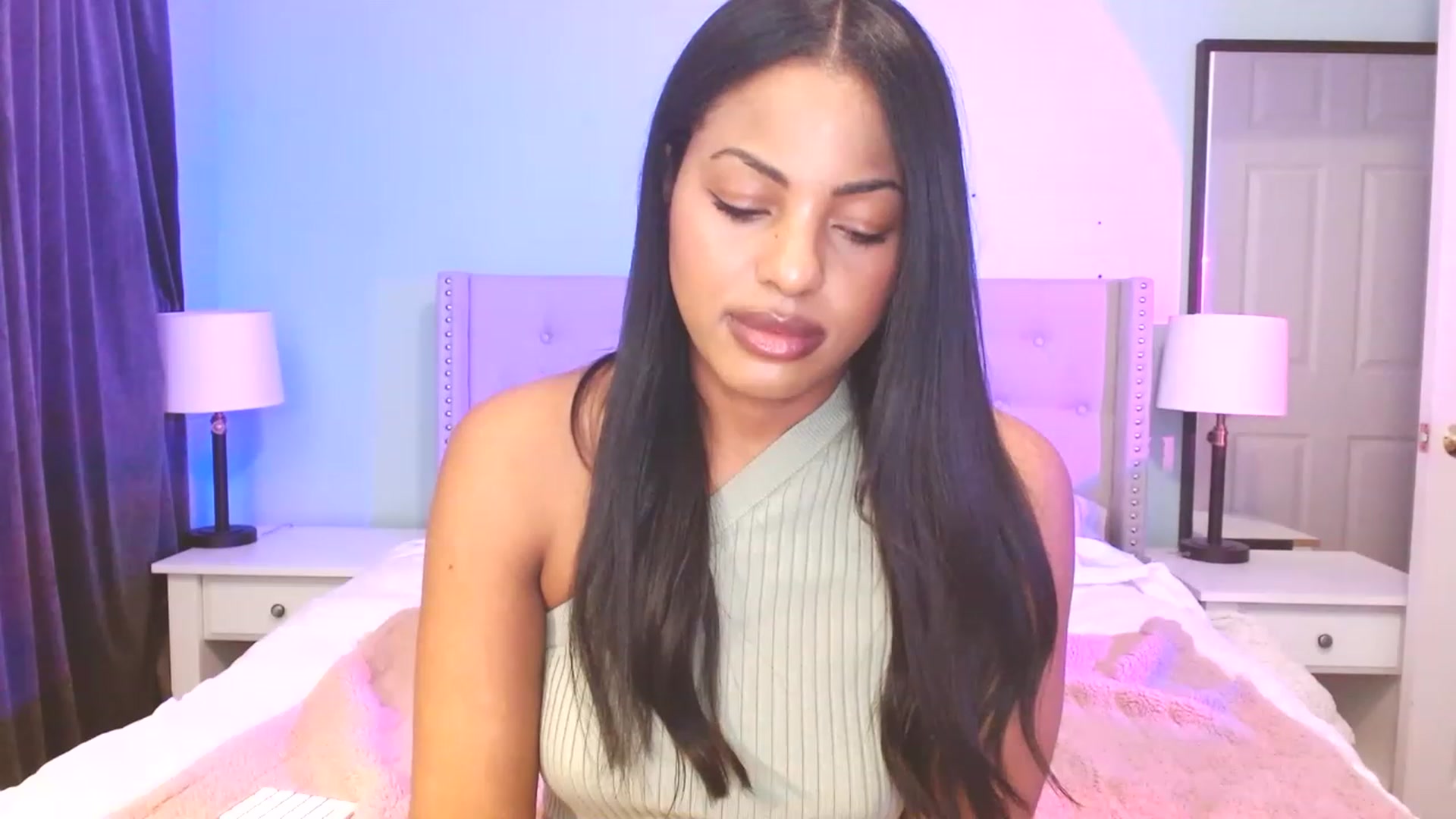 Gallery image thumbnail from Amy_Babyy's myfreecams stream on, 07/19/2023, 02:05 image 17 of 20