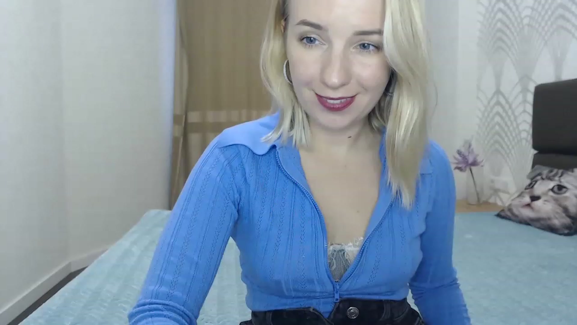 Gallery image thumbnail from Amy_CuteBambi's myfreecams stream on, 12/01/2022, 13:43 image 15 of 20