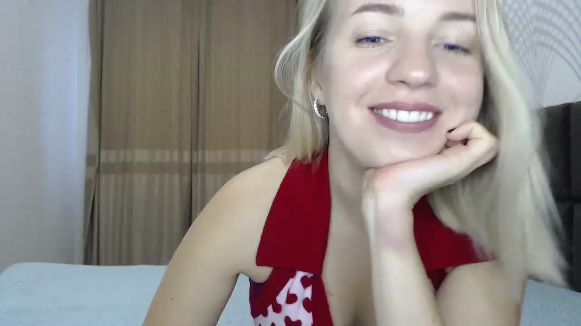 Gallery image thumbnail from Amy_CuteBambi's myfreecams stream on, 12/04/2022, 12:04 image 1 of 20