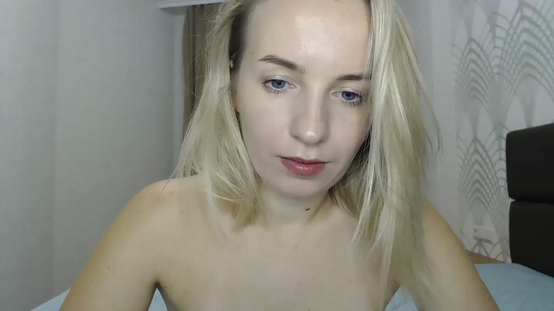 Gallery image thumbnail from Amy_CuteBambi's myfreecams stream on, 12/04/2022, 18:02 image 17 of 20