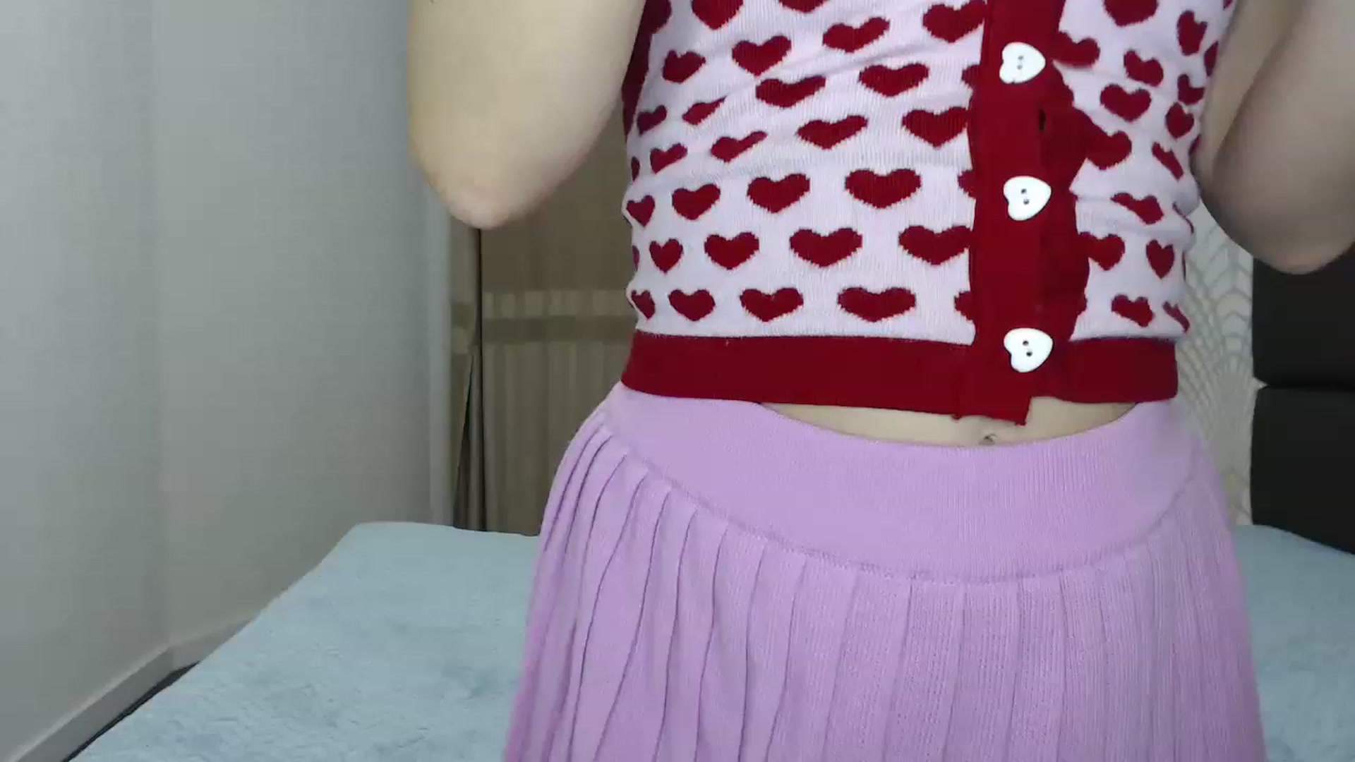 Gallery image thumbnail from Amy_CuteBambi's myfreecams stream on, 12/04/2022, 19:33 image 15 of 20