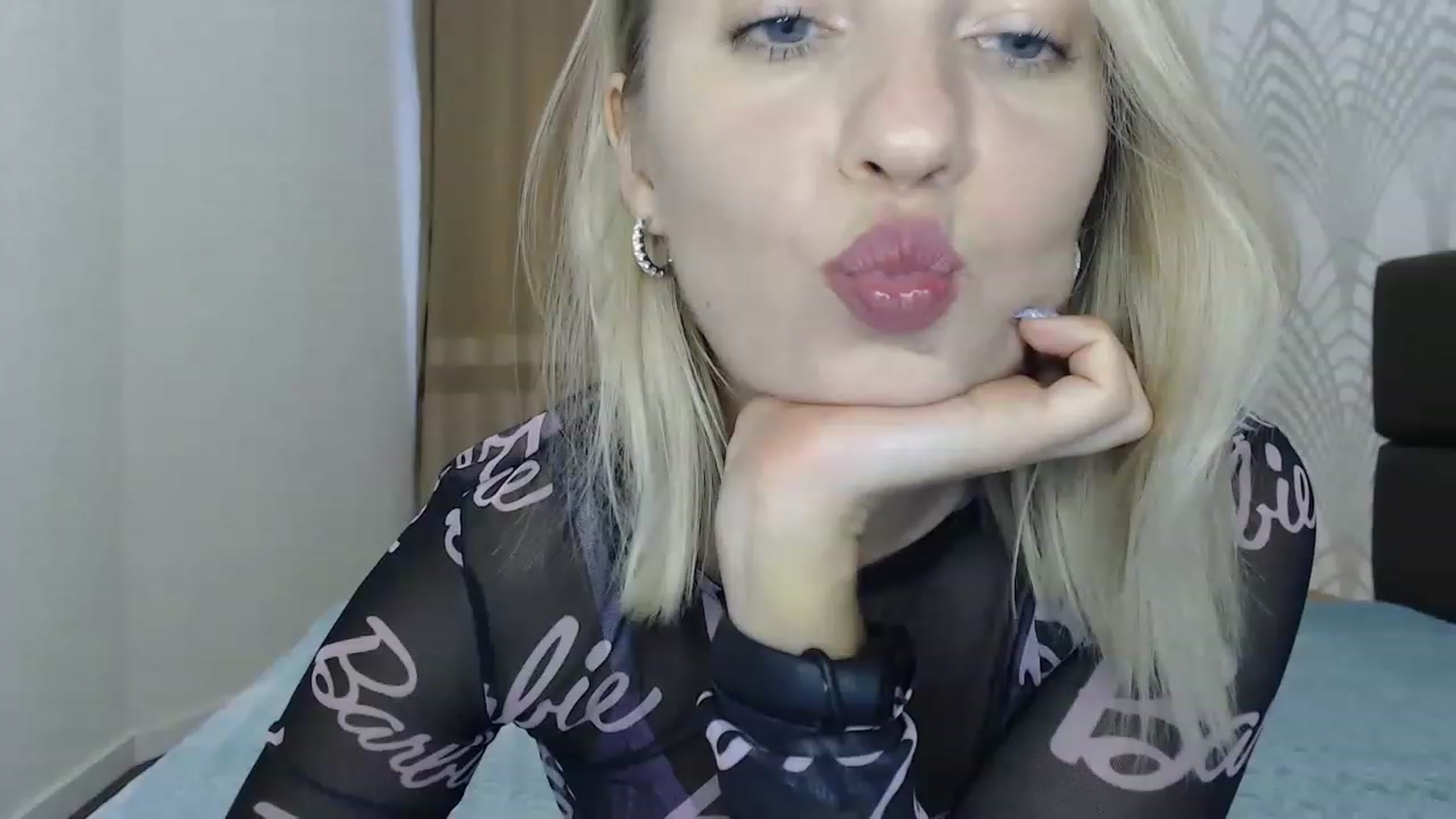 Gallery image thumbnail from Amy_CuteBambi's myfreecams stream on, 12/07/2022, 13:55 image 1 of 20