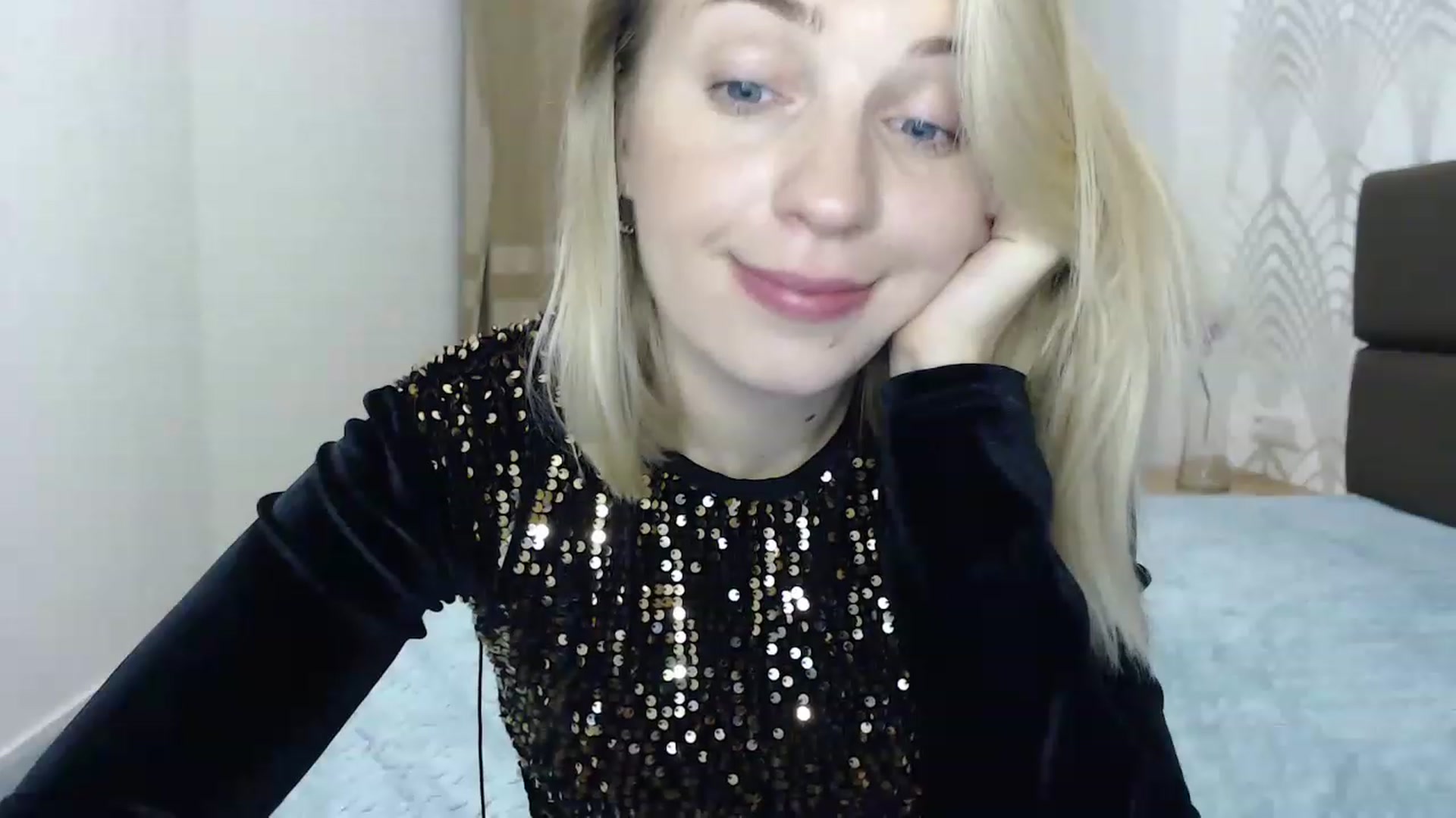 Gallery image thumbnail from Amy_CuteBambi's myfreecams stream on, 12/08/2022, 17:22 image 8 of 20