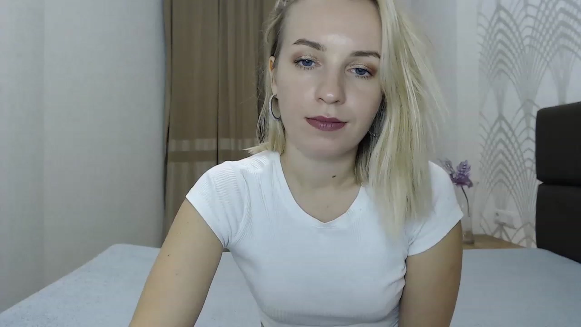 Gallery image thumbnail from Amy_CuteBambi's myfreecams stream on, 12/12/2022, 17:37 image 3 of 20