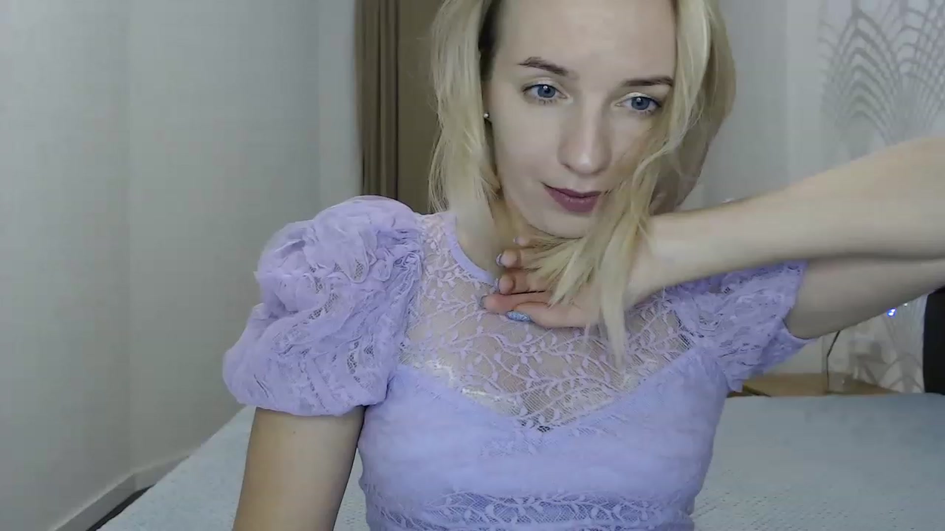 Gallery image thumbnail from Amy_CuteBambi's myfreecams stream on, 12/15/2022, 15:23 image 4 of 20