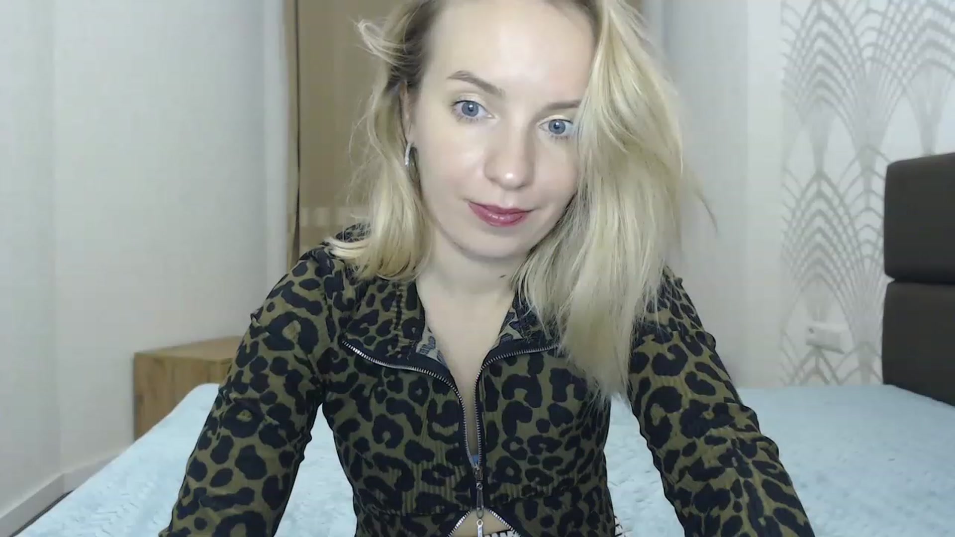 Gallery image thumbnail from Amy_CuteBambi's myfreecams stream on, 01/28/2023, 19:44 image 16 of 20