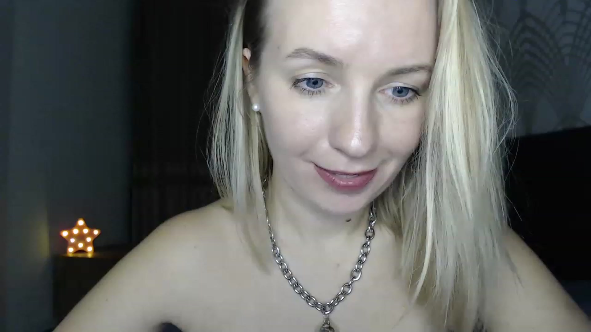 Gallery image thumbnail from Amy_CuteBambi's myfreecams stream on, 02/01/2023, 20:36 image 14 of 20
