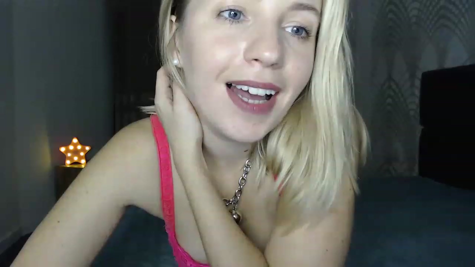 Gallery image thumbnail from Amy_CuteBambi's myfreecams stream on, 02/01/2023, 20:36 image 5 of 20