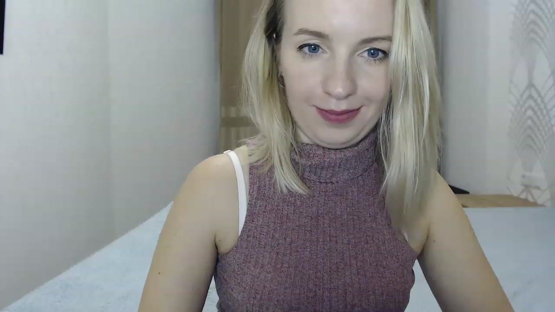 Gallery image thumbnail from Amy_CuteBambi's myfreecams stream on, 02/04/2023, 18:08 image 7 of 20
