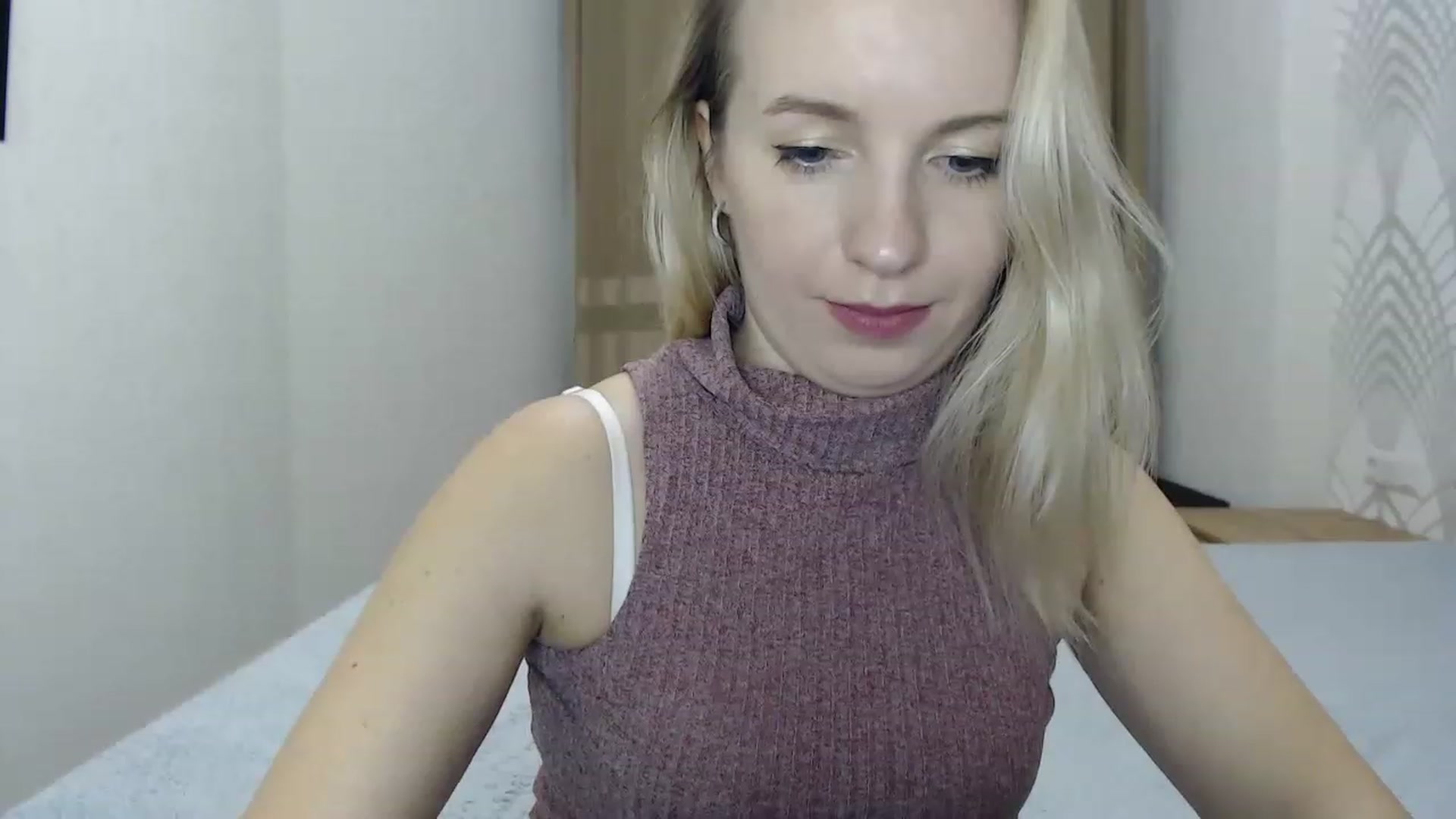 Gallery image thumbnail from Amy_CuteBambi's myfreecams stream on, 02/04/2023, 18:08 image 5 of 20